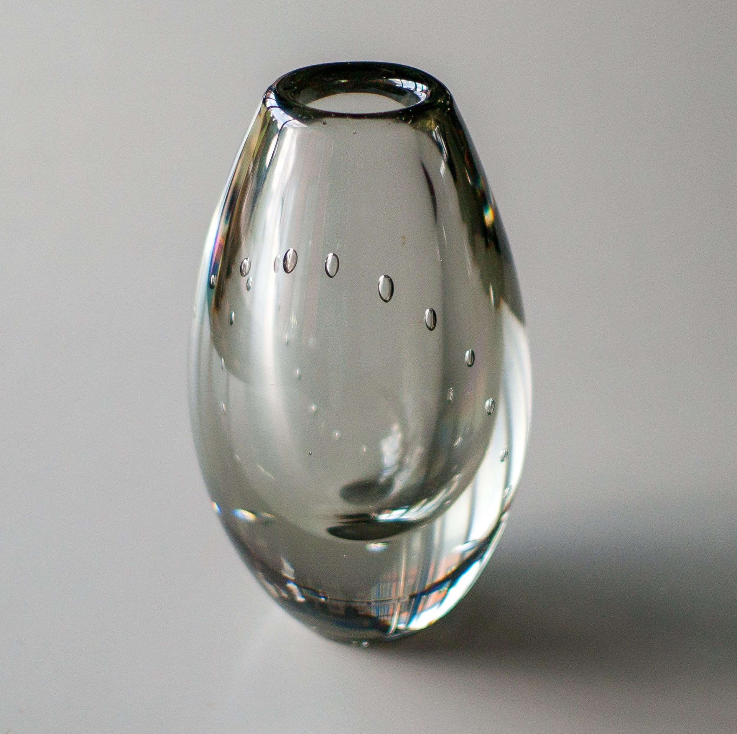 Pearl Necklace Vase by Gunnel Nyman  For Sale 1