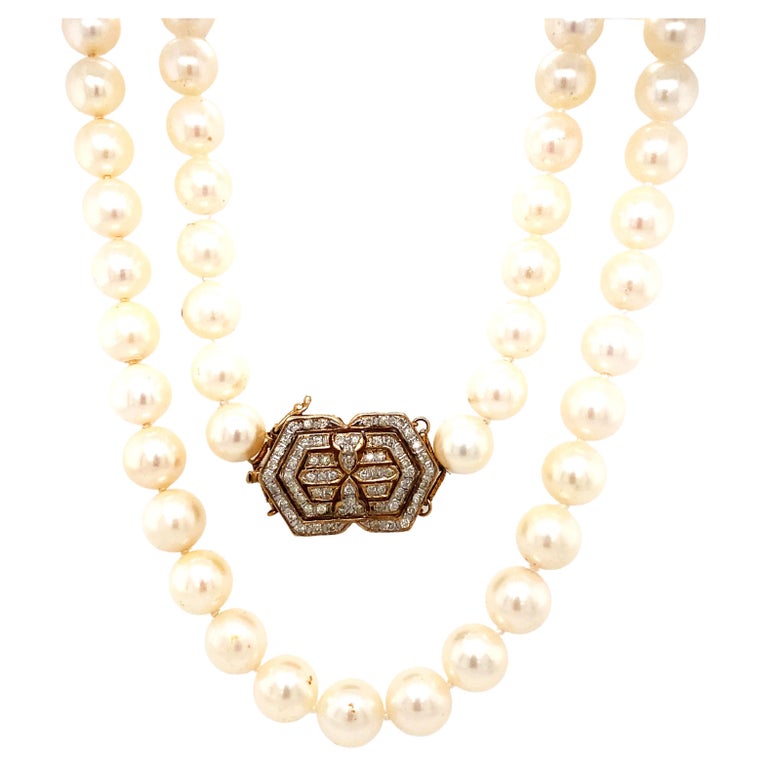 Pearl Necklace with 1 Carat Total Diamond Clasp in 14 Karat Gold For Sale