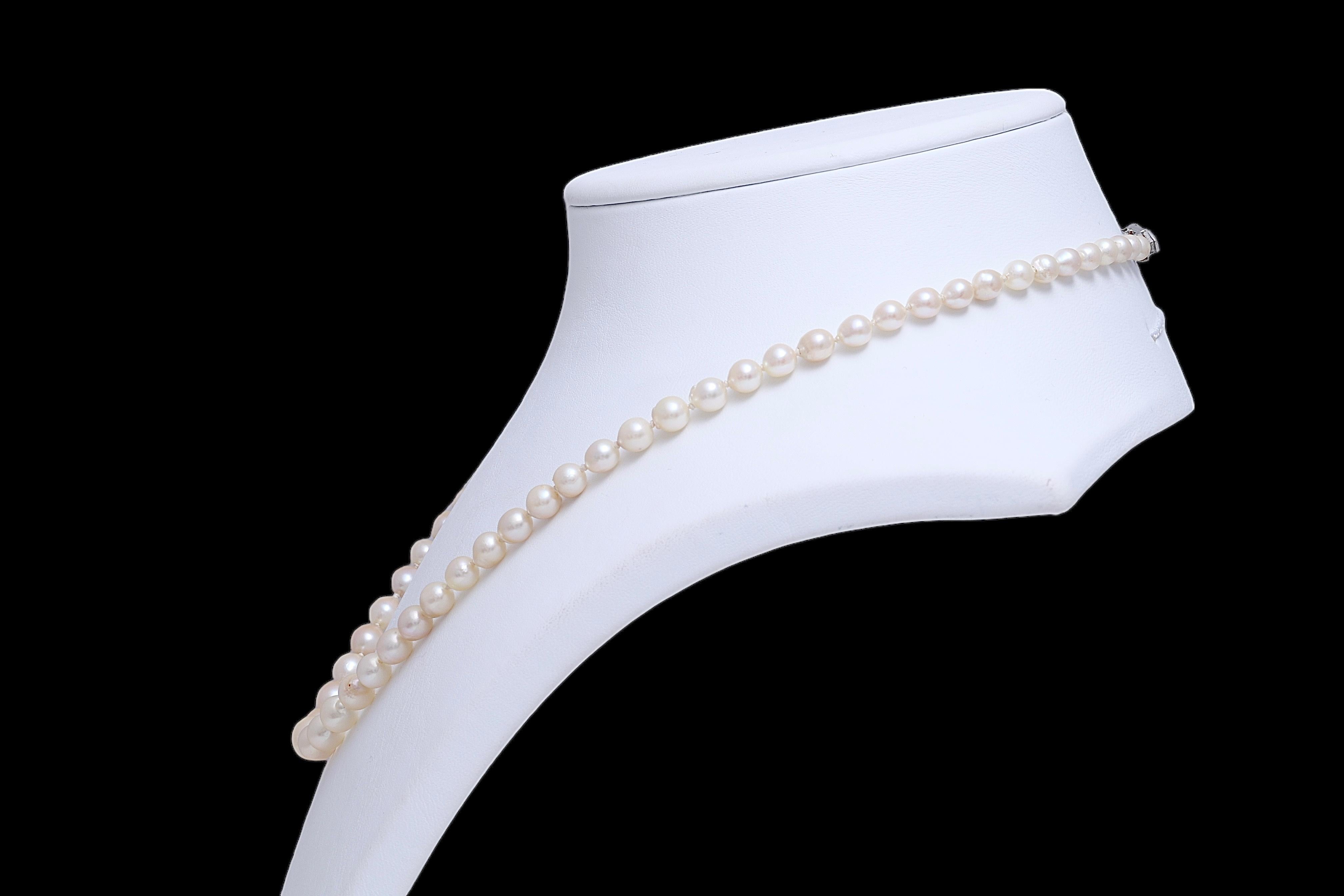 Pearl Necklace with Akoya Pearls & Platinum With Diamond Locker For Sale 1