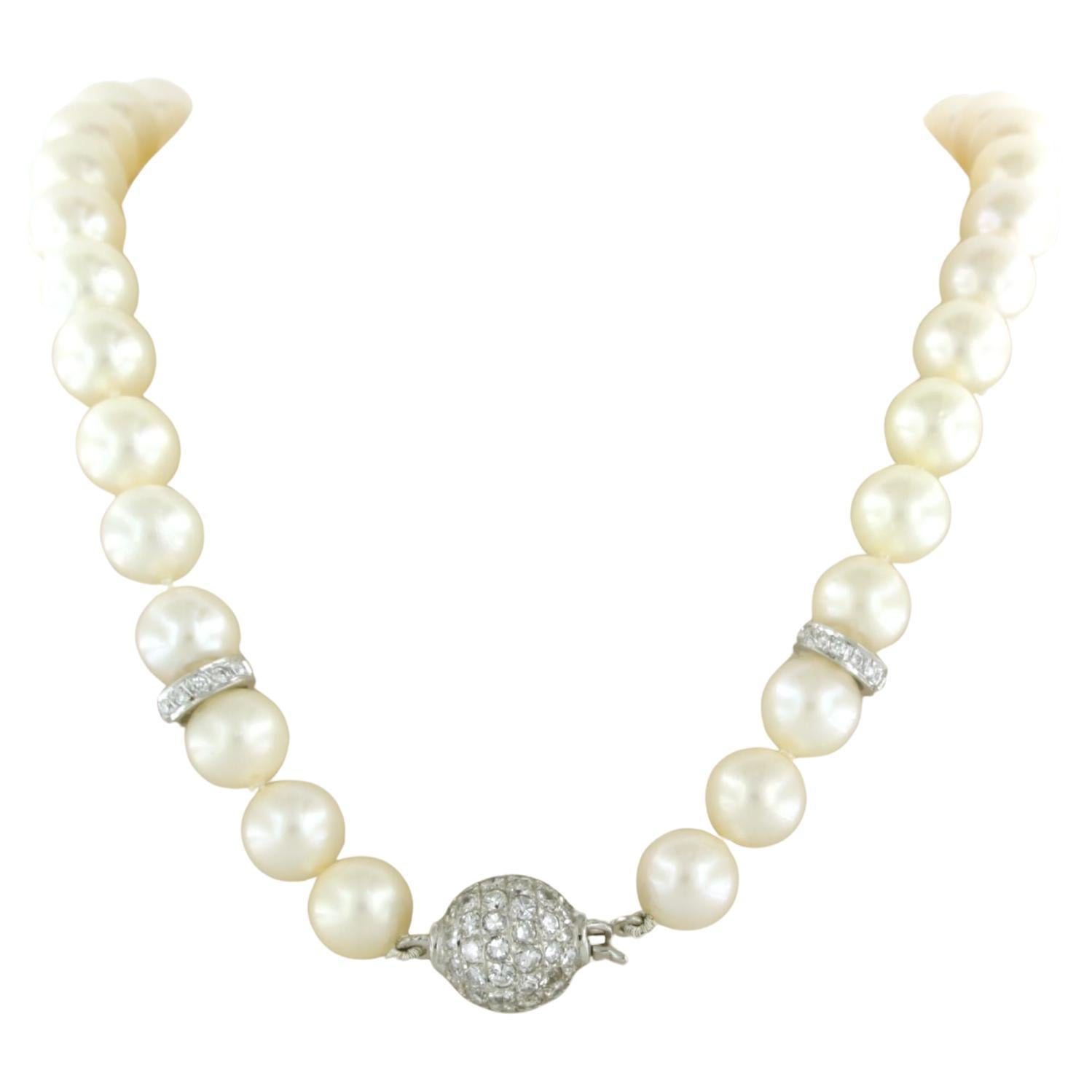 Pearl necklace with Diamond lock up to 2.20ct 18k gold For Sale