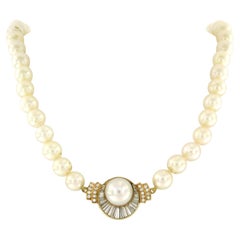 Pearl necklace with diamonds up to 2.00ct 18k gold and silver