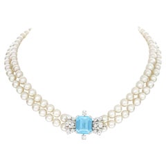 Pearl Necklace with Fine Aquamarine and Diamond Decoration