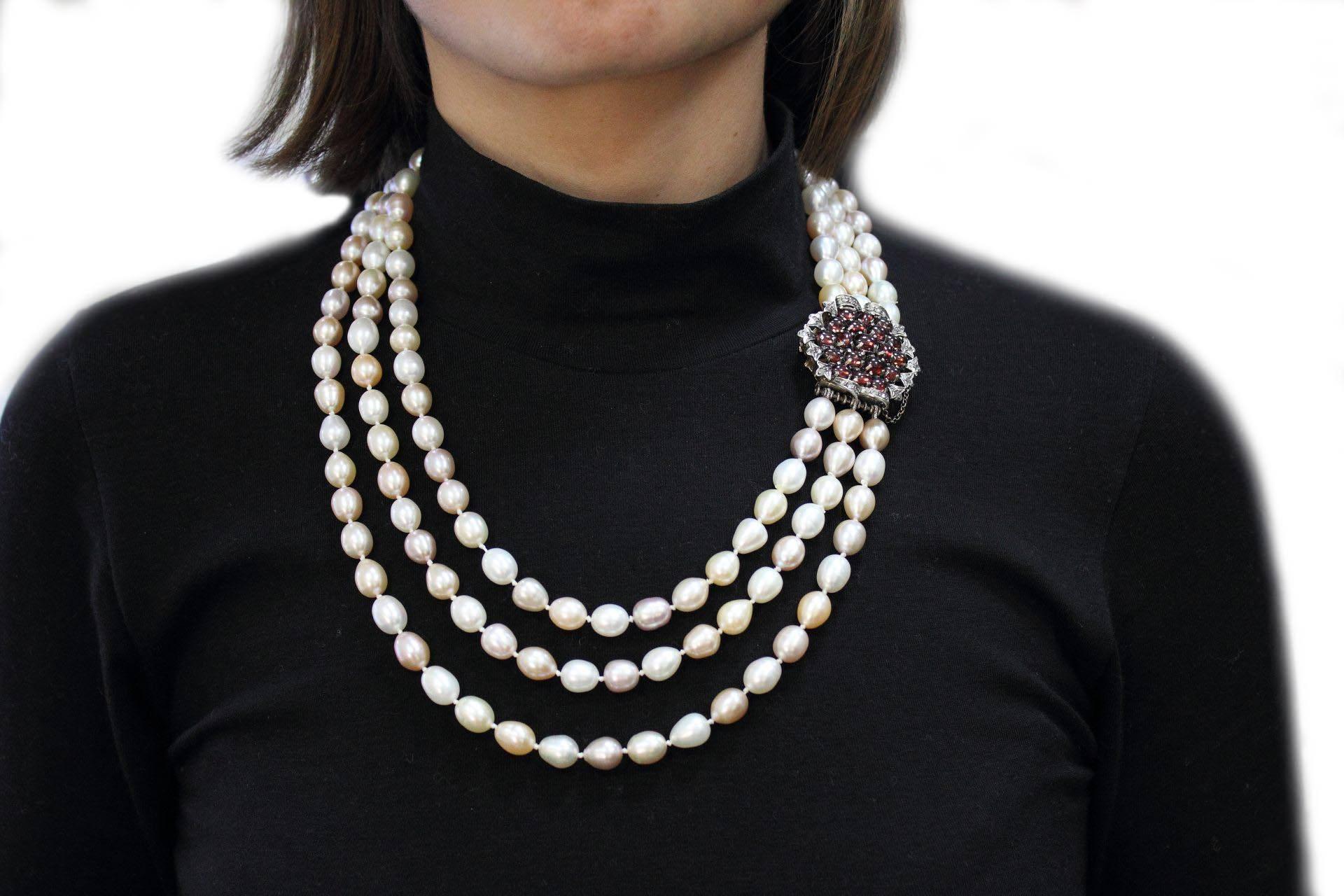 Retro Pearl Necklace with Gold and Silver Clasp For Sale