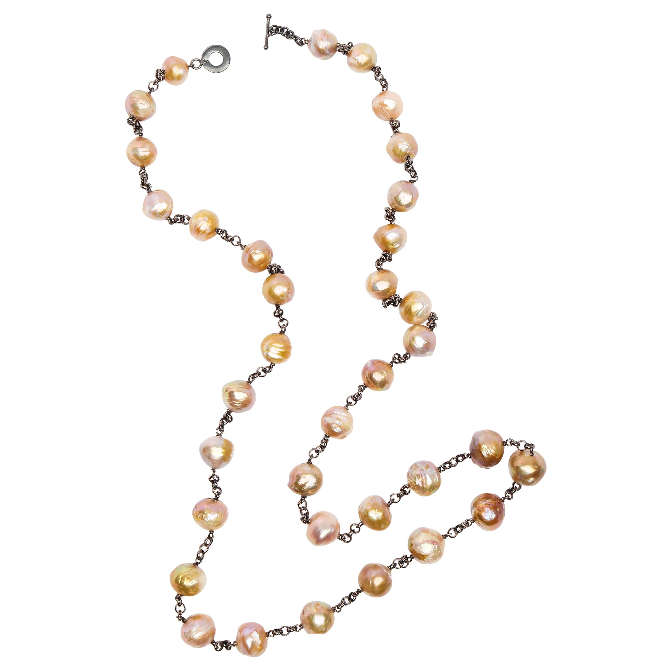 Pearl Necklace with Metallic Luster Are Cultured Chinese Freshwater Pearls For Sale