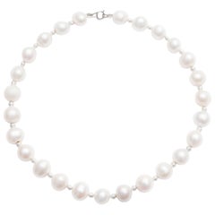 Pearl Necklace with White Round Pearls