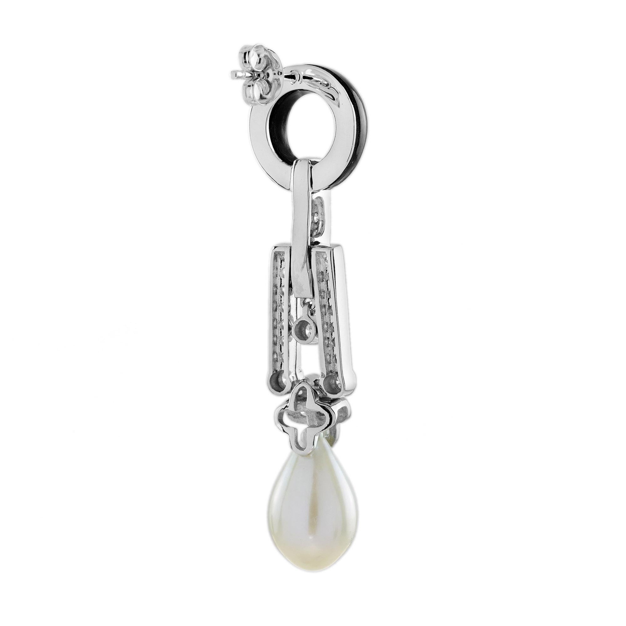 Taglio ovale Orecchini a goccia con perle, onice e diamanti in stile Art Deco in oro bianco 14K in vendita