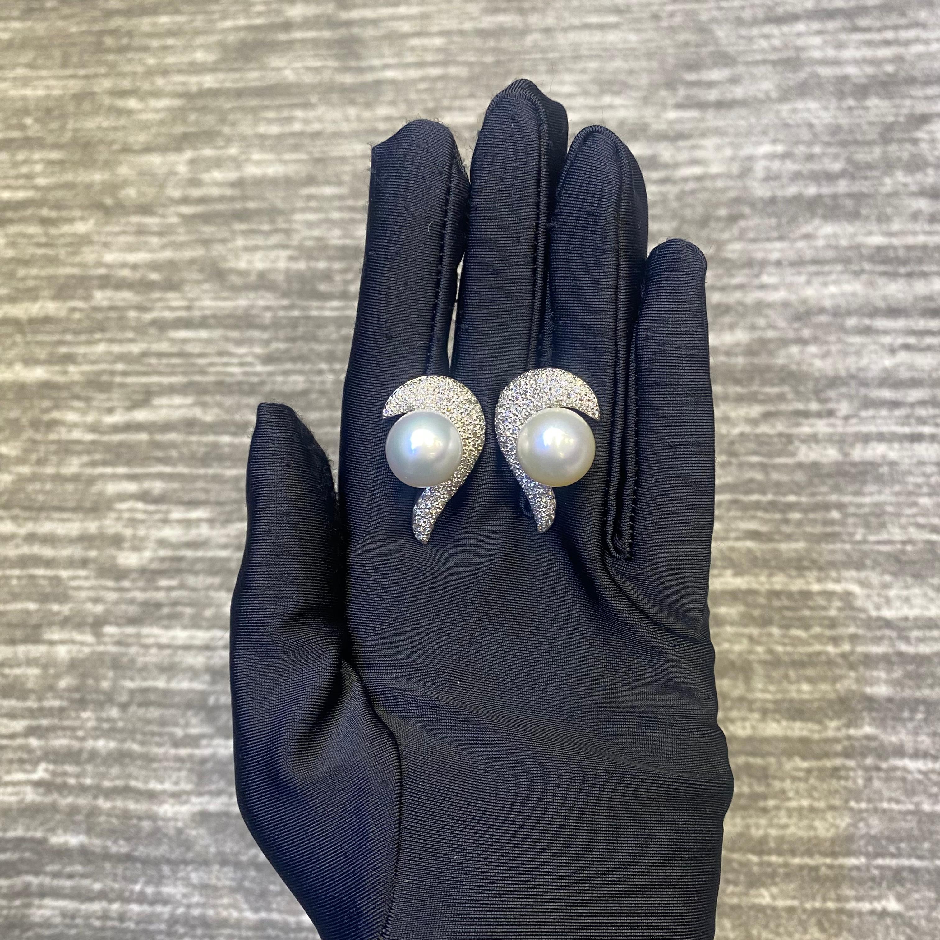 Pearl & Pave Diamond Earrings In Excellent Condition For Sale In New York, NY