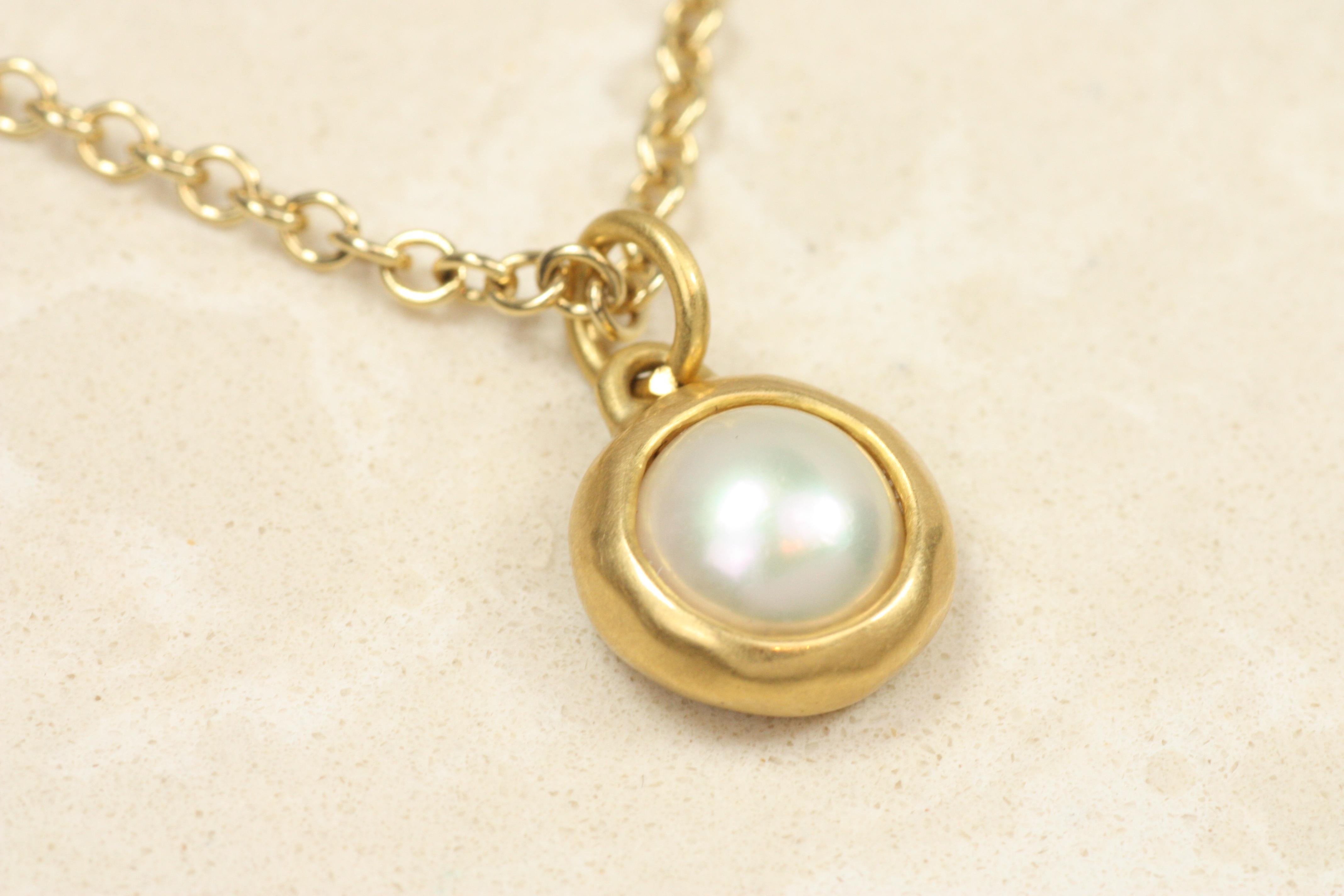 Pendentif perle en or jaune 22K, breloque, collier Neuf - En vente à Santa Monica, CA