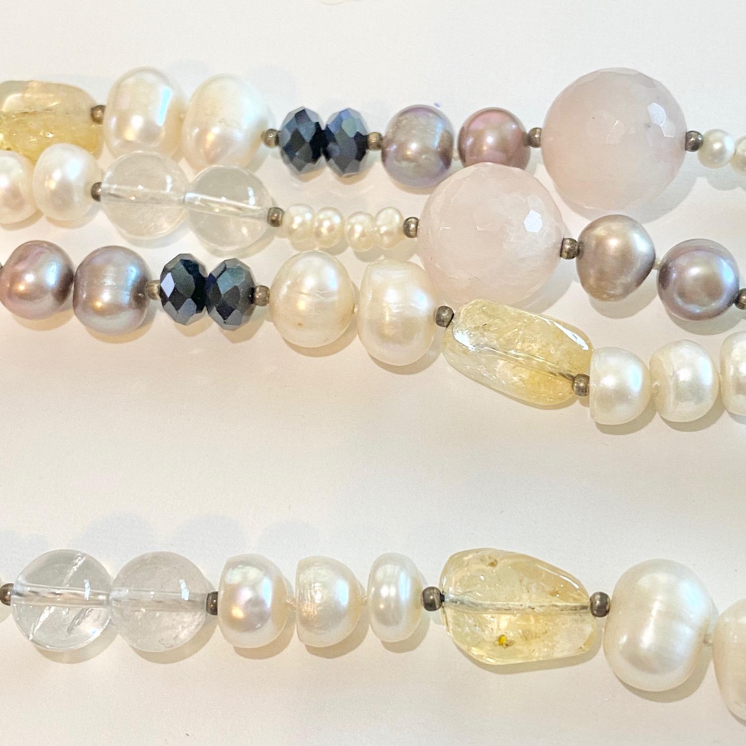 Perle, Quarz, Citrin, Rosenquarz und schwarzer Zirkon Perle (Moderne)