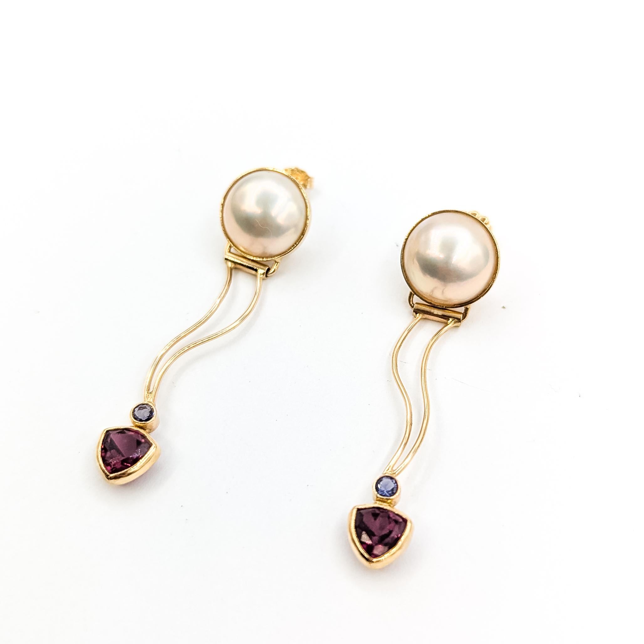 Pendientes de perla, granate frambuesa y tanzanita en oro amarillo de 14k Contemporáneo en venta