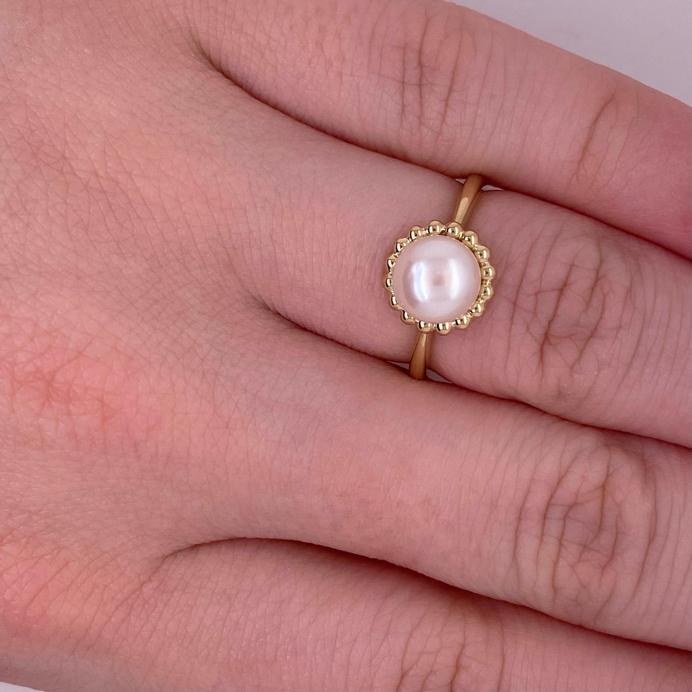 Women's Pearl Ring in 14 Carat Yellow Gold For Sale
