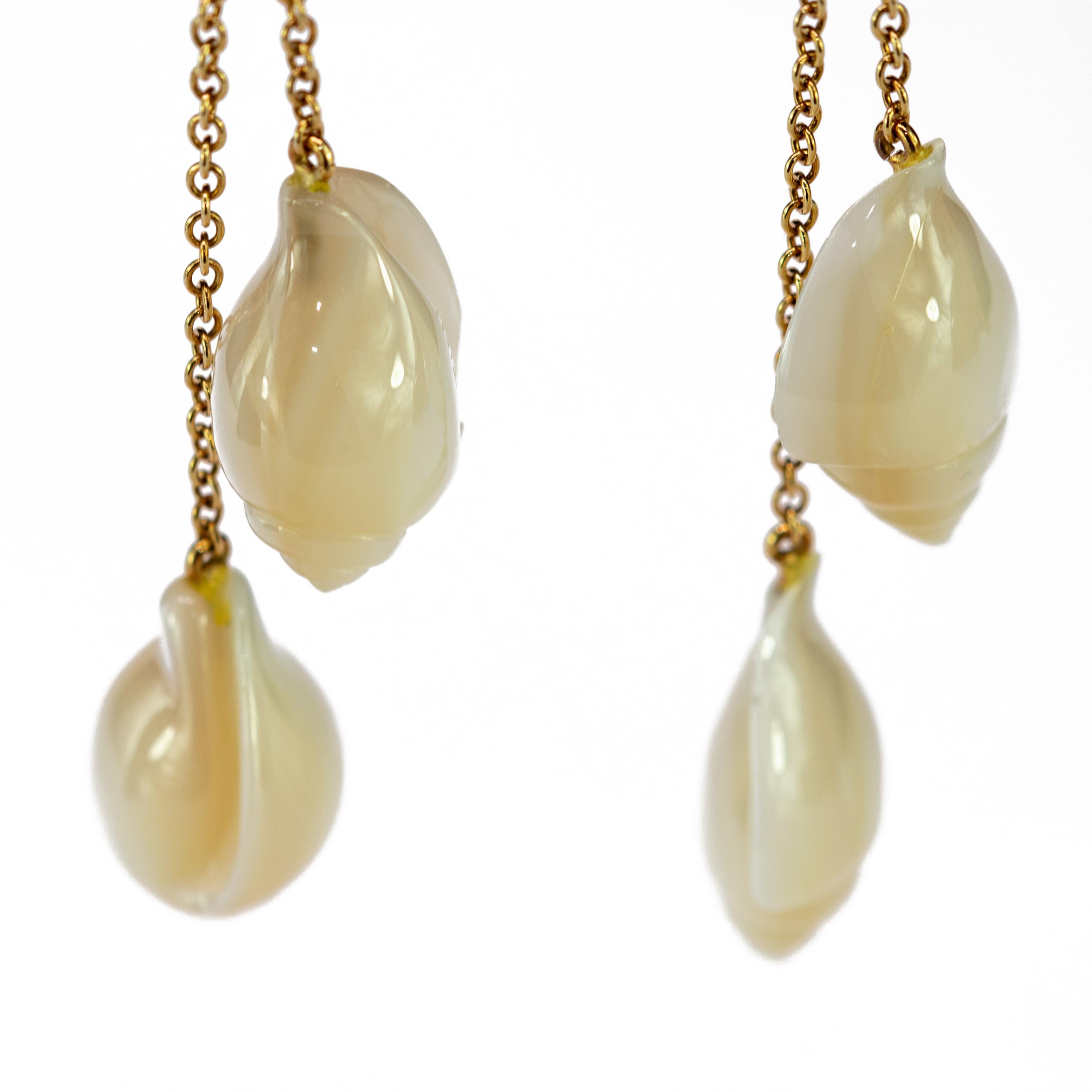 Pearl Sea Shells 18 Karat Yellow Gold Stud Drop Dangle Chain Cocktail Earrings In New Condition For Sale In Milano, IT