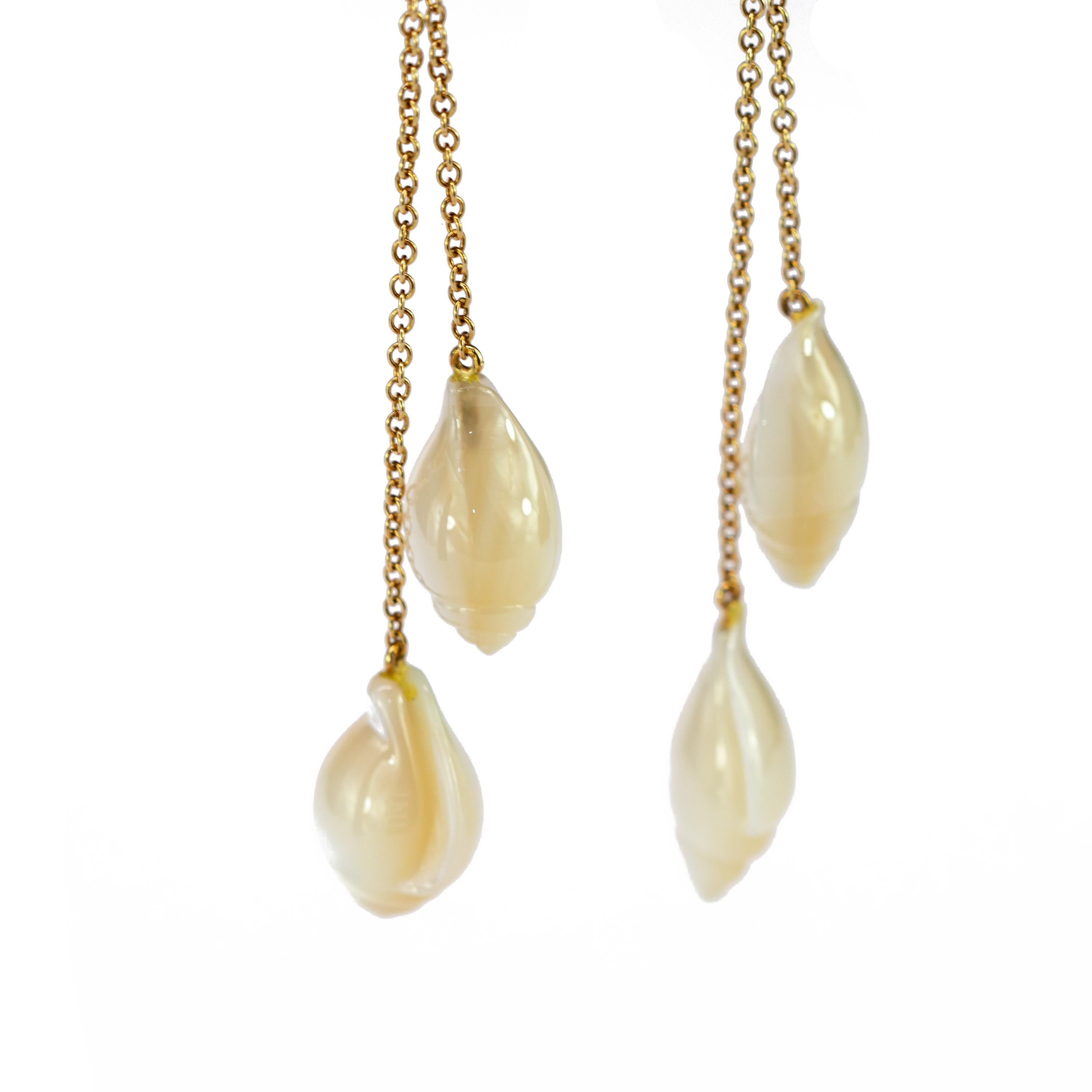 Women's Pearl Sea Shells 18 Karat Yellow Gold Stud Drop Dangle Chain Cocktail Earrings For Sale