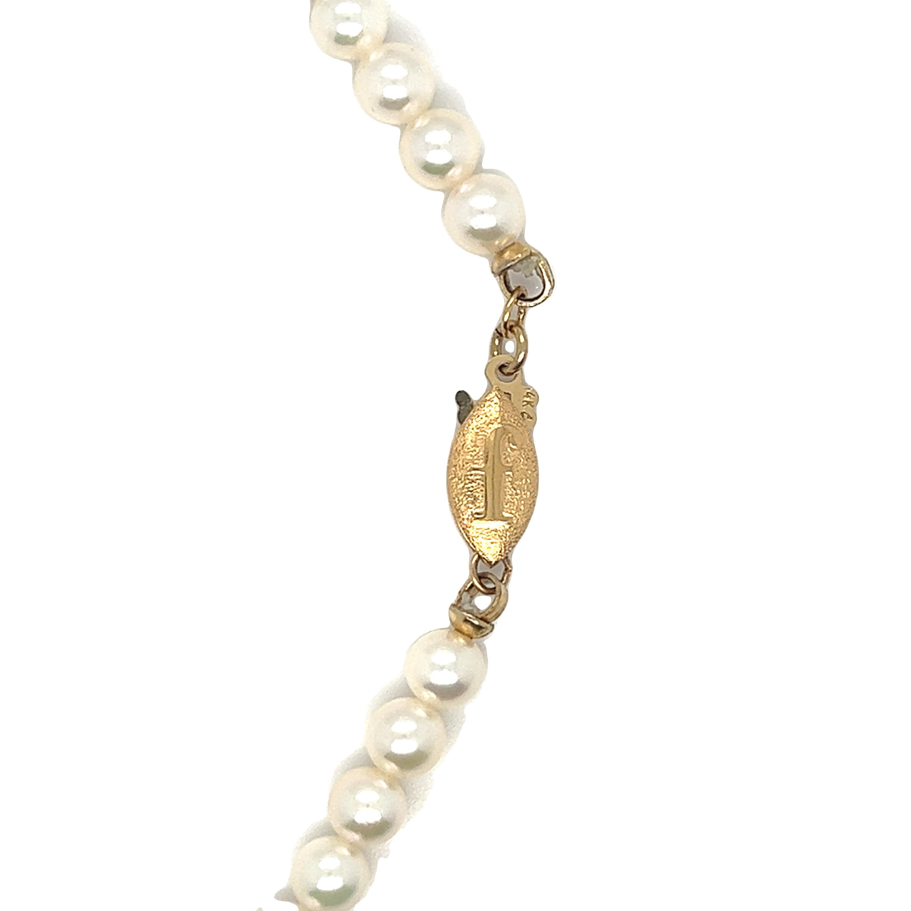 Contemporary Pearl Single Strand Necklace with Cluster Diamond Heart Charm Pendant For Sale