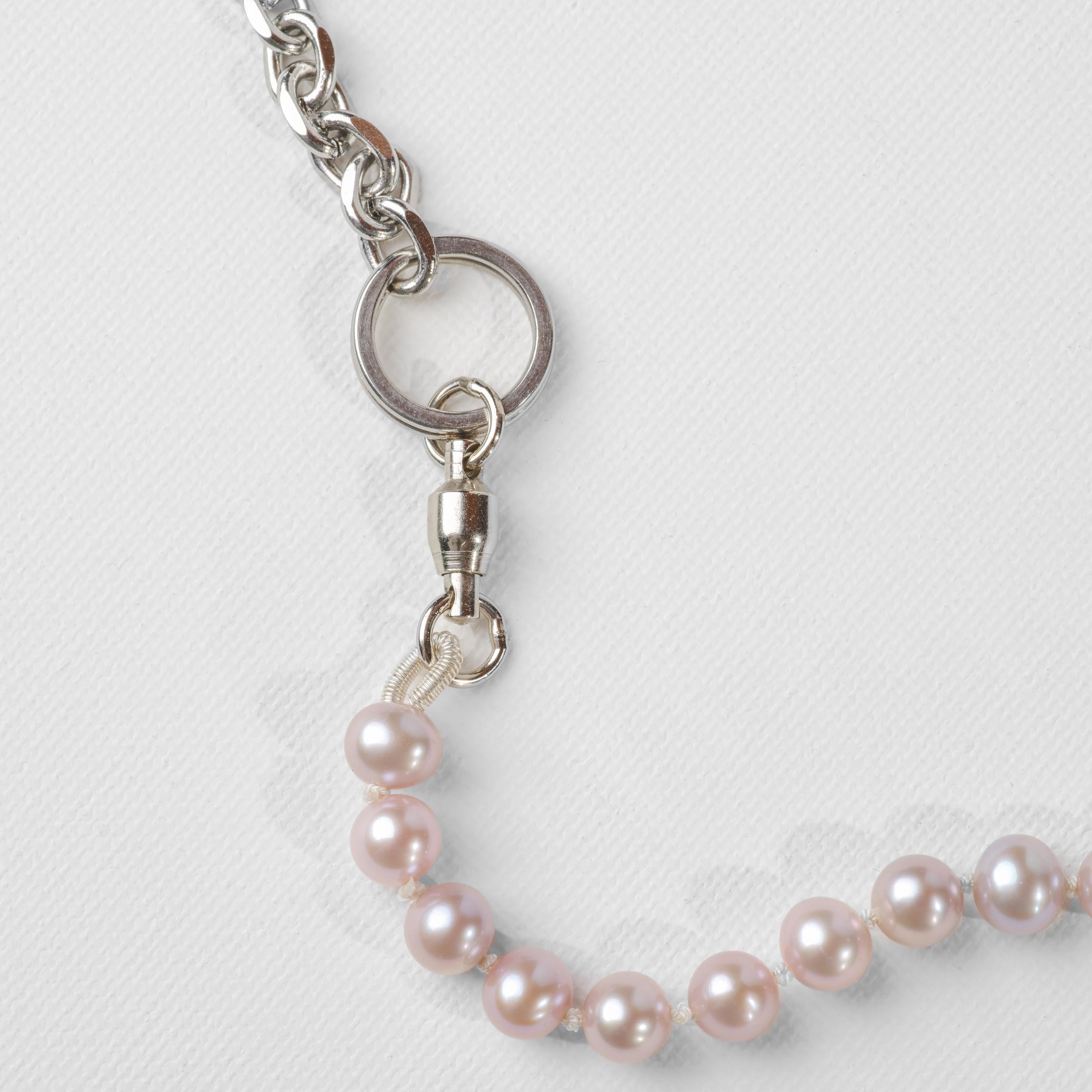 Perlen- und Edelstahl-Halskette (Kunsthandwerker*in) im Angebot