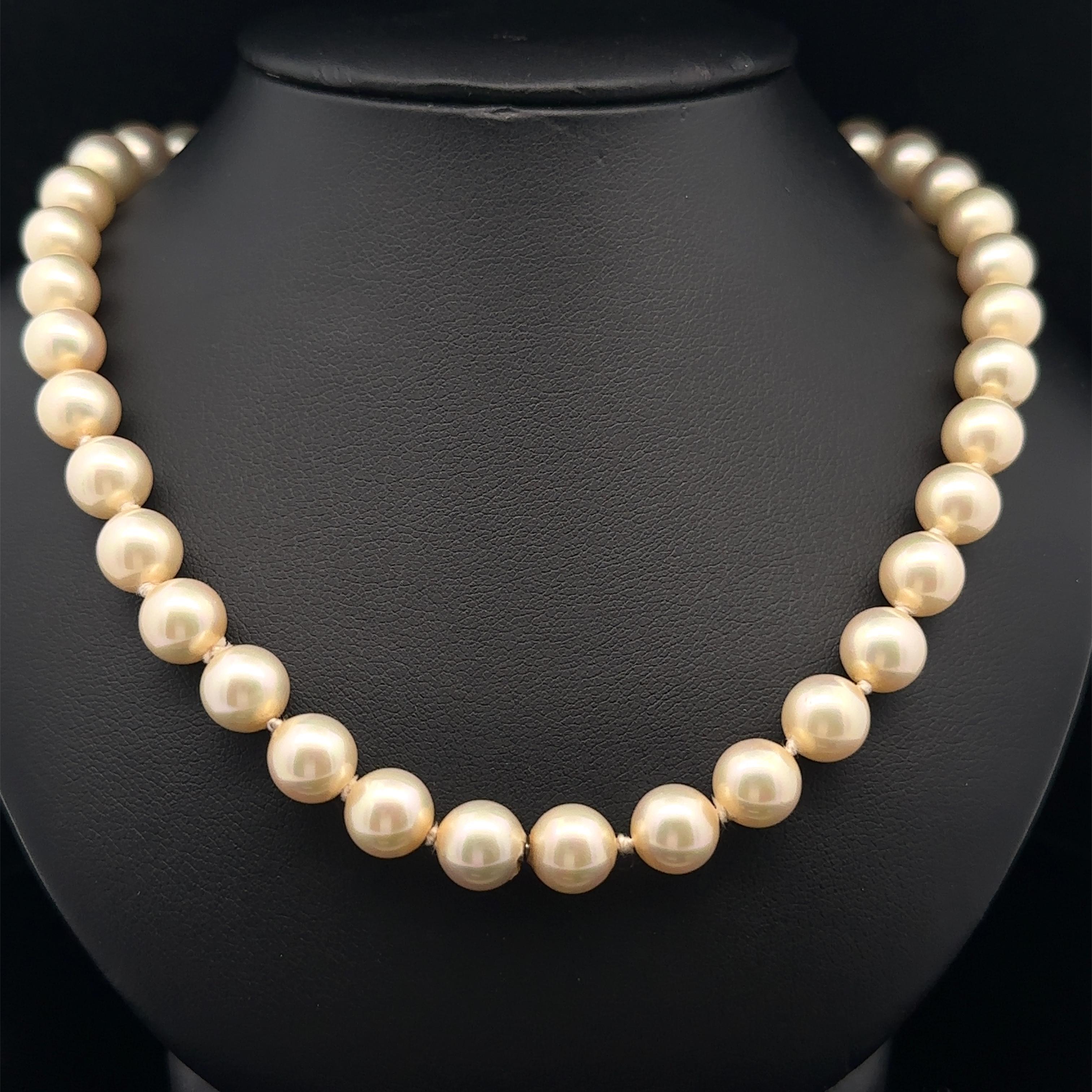 Pearl Strand w/ 18k Yellow Gold Ends and Heavy Diamond Toggle Clasp 19