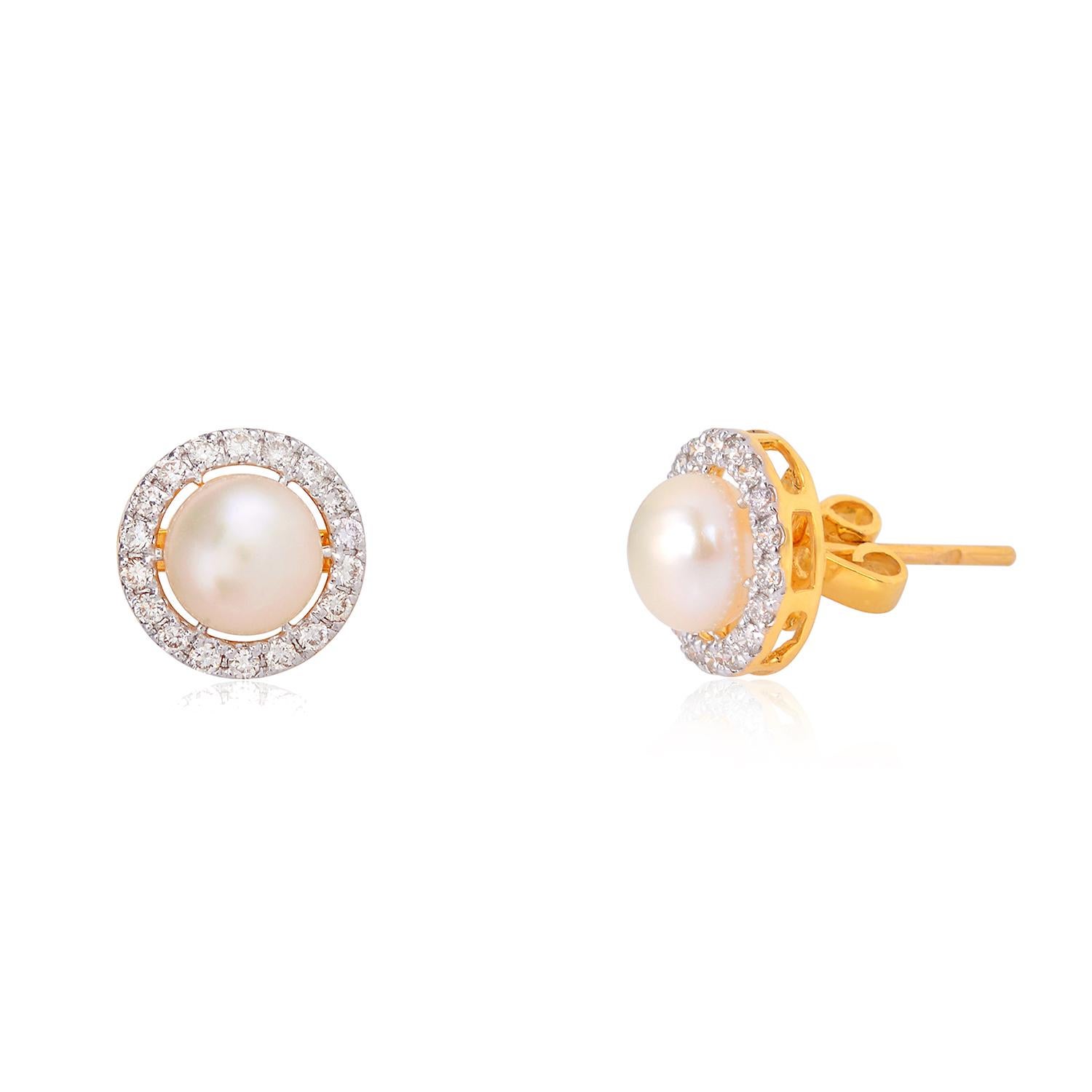 These earrings are made in 14k yellow gold . These earrings have a 14K gold and a freshwater pearl. The earrings are simple and perfect for gift to your friends and family.

Specifications:

Dimensions: 10*2 MM
Gross Weight: 2.40 gms
Gold Weight: