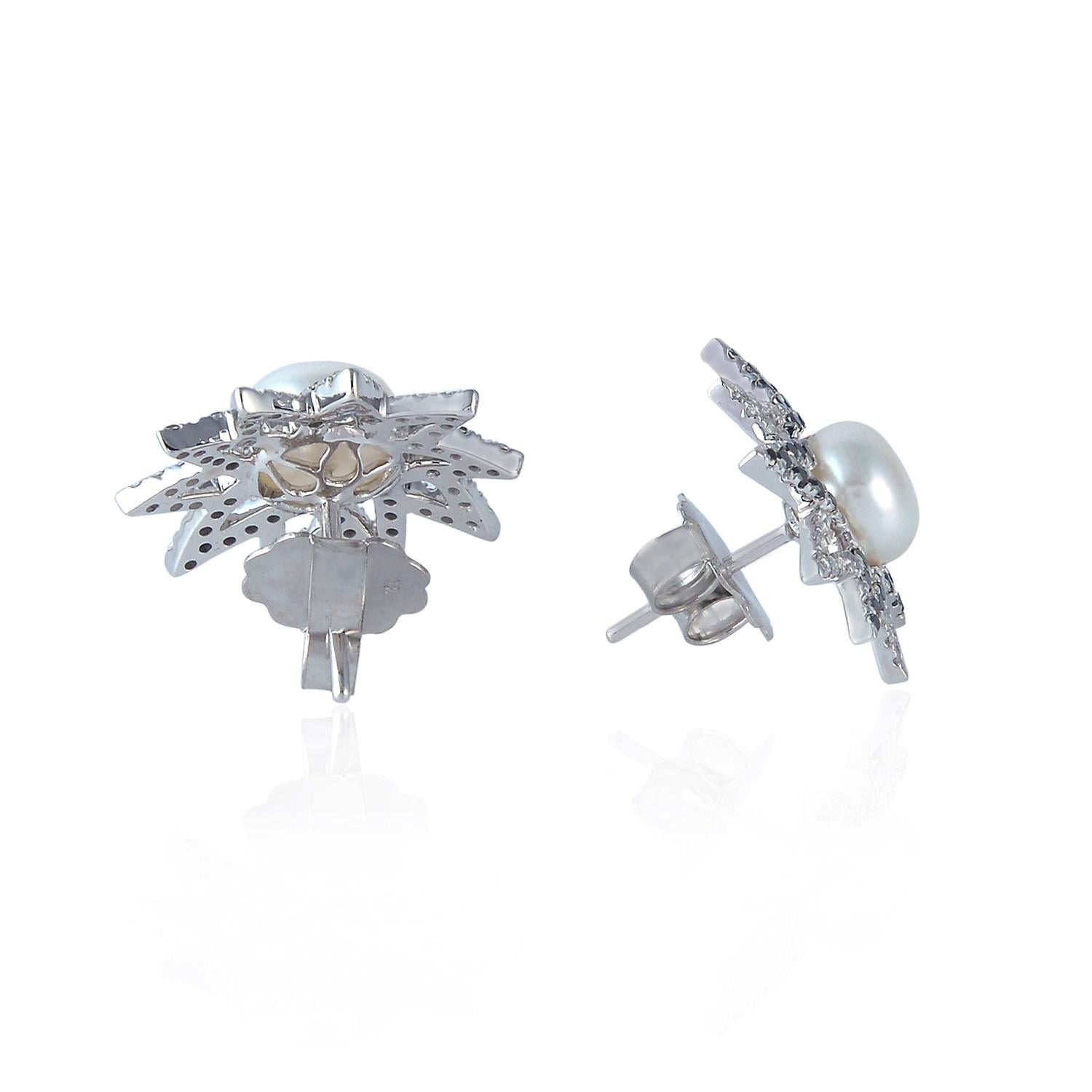 Art Deco Pearl Stud Earrings with Diamonds Set in Star Shape Made in 18k White Gold For Sale