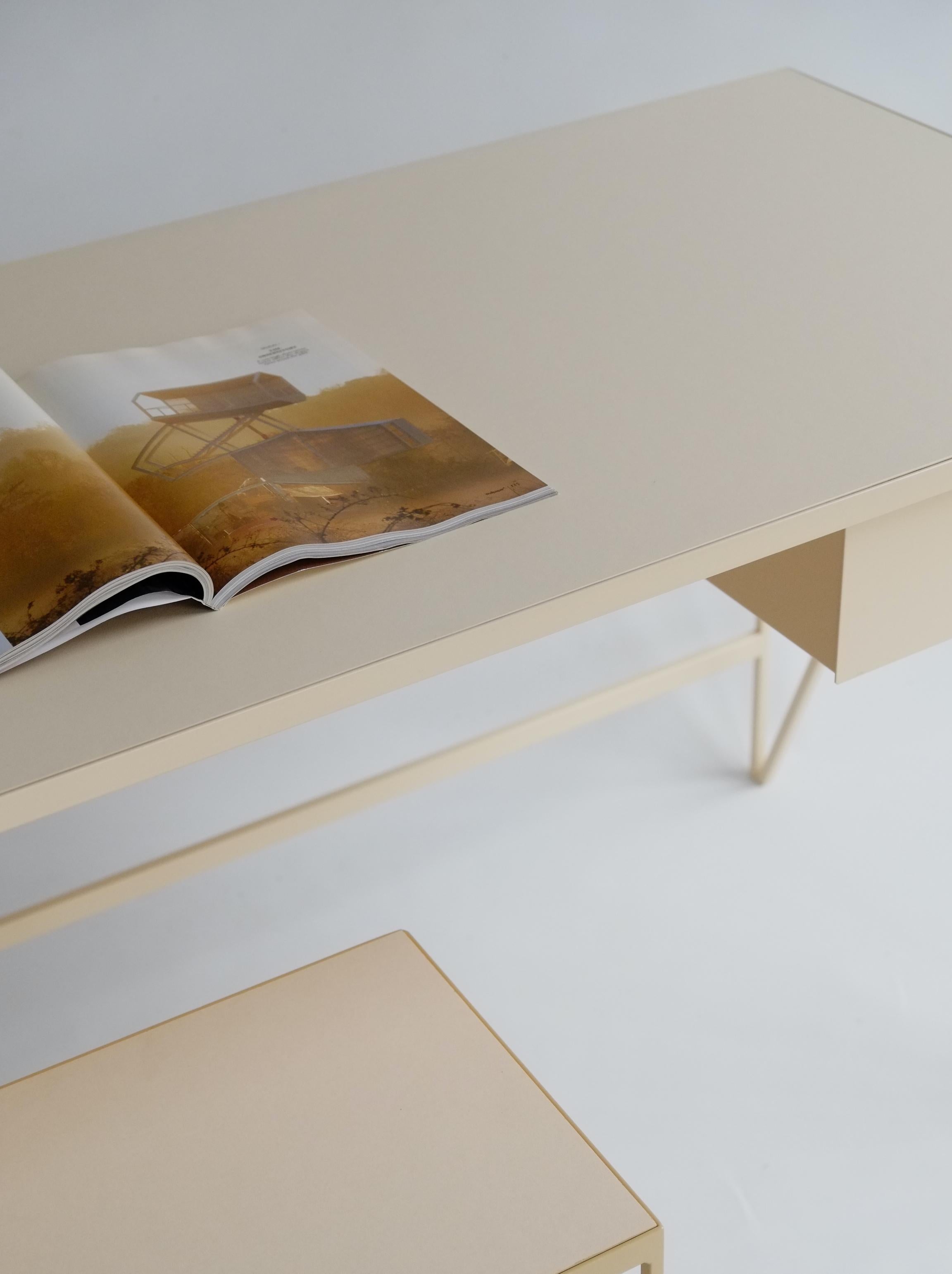 This study desk is made with a pearl powder-coated steel frame and colour matched natural linoleum tabletop. The linoleum for our desks is selected for the ecological properties of the linseed of which it is made. It also has a smooth and hard