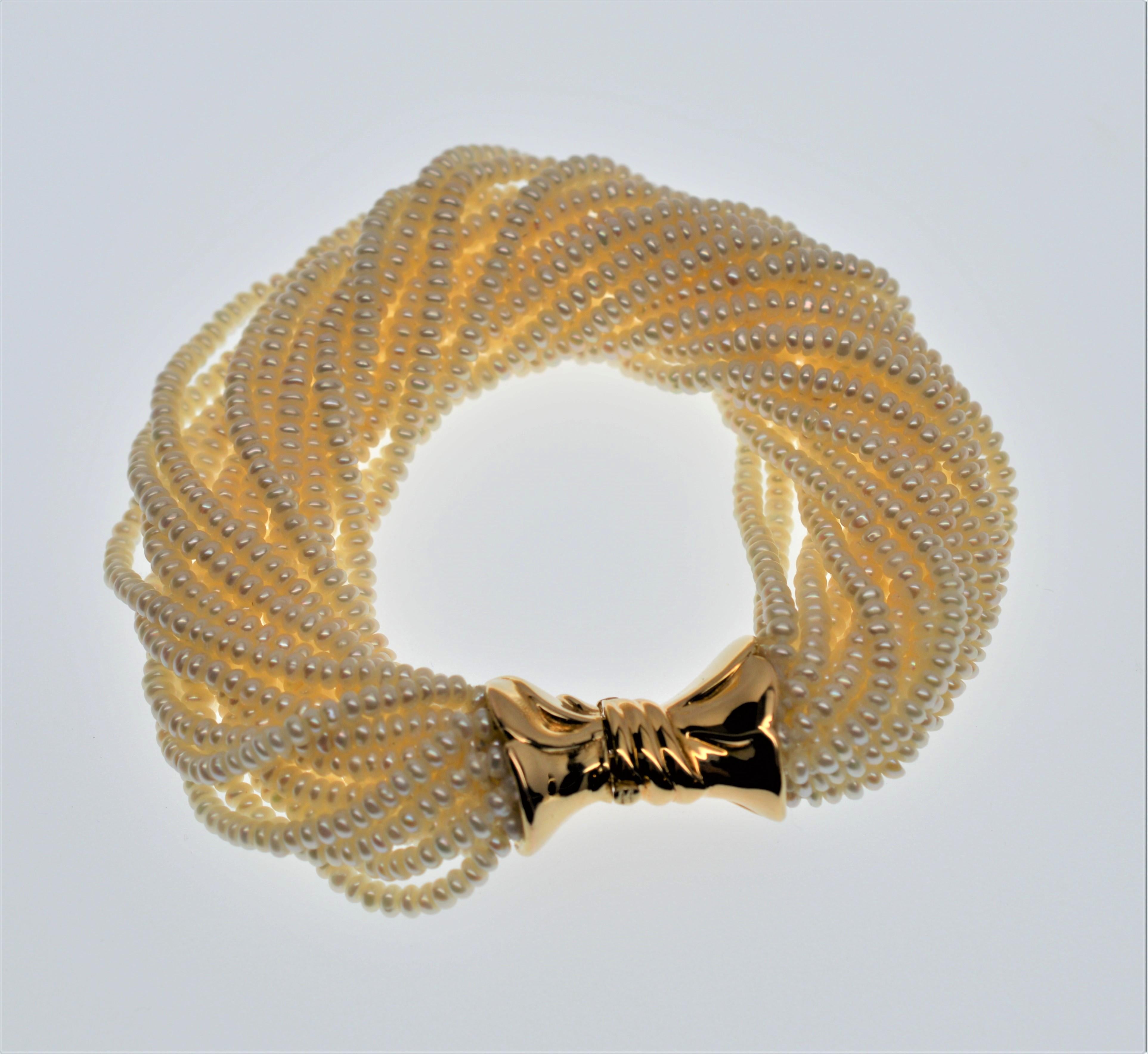 Pearl Twist Necklace & Matching Bracelet Set with 14 Karat Yellow Gold Clasp   In Excellent Condition In Mount Kisco, NY