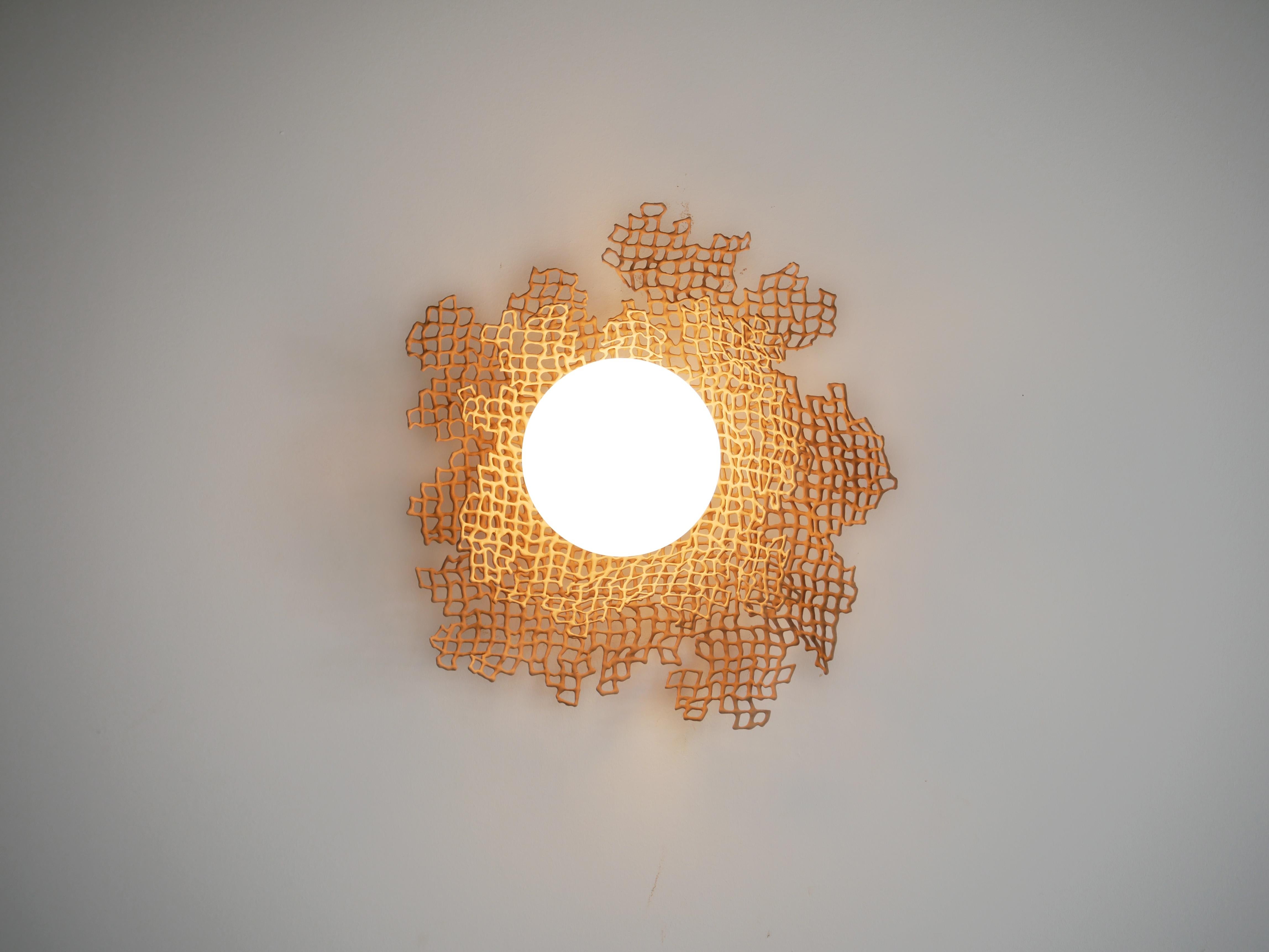 Lámpara de pared Pearl de Dzovag Kotchian Posmoderno en venta