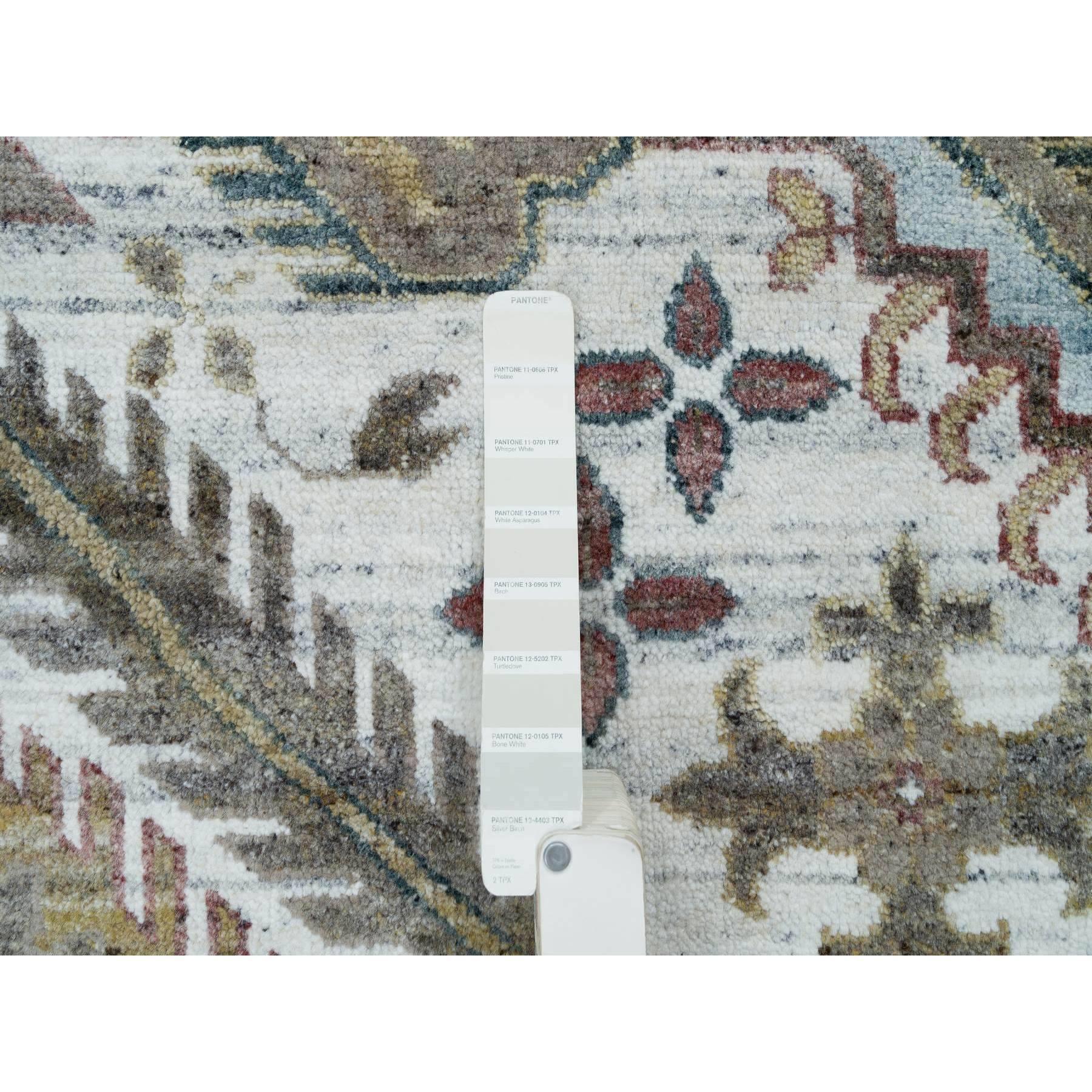 Laine Tapis à bordure de roses uniques en laine nouée à la main blanc perlé 13'8