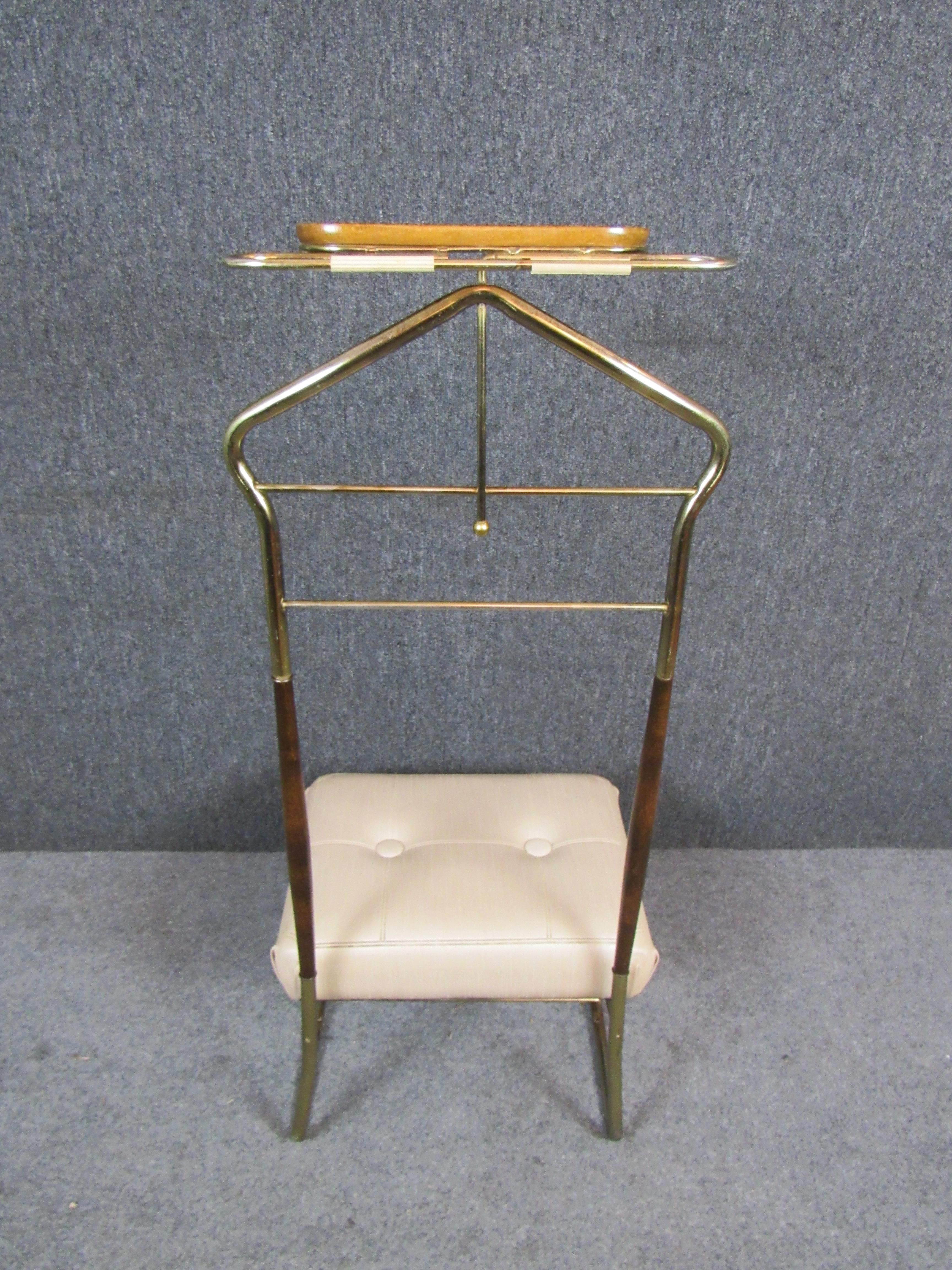 Butler's Chair „Val-O-Sitz“ aus Korbweide (amerikanisch) im Angebot