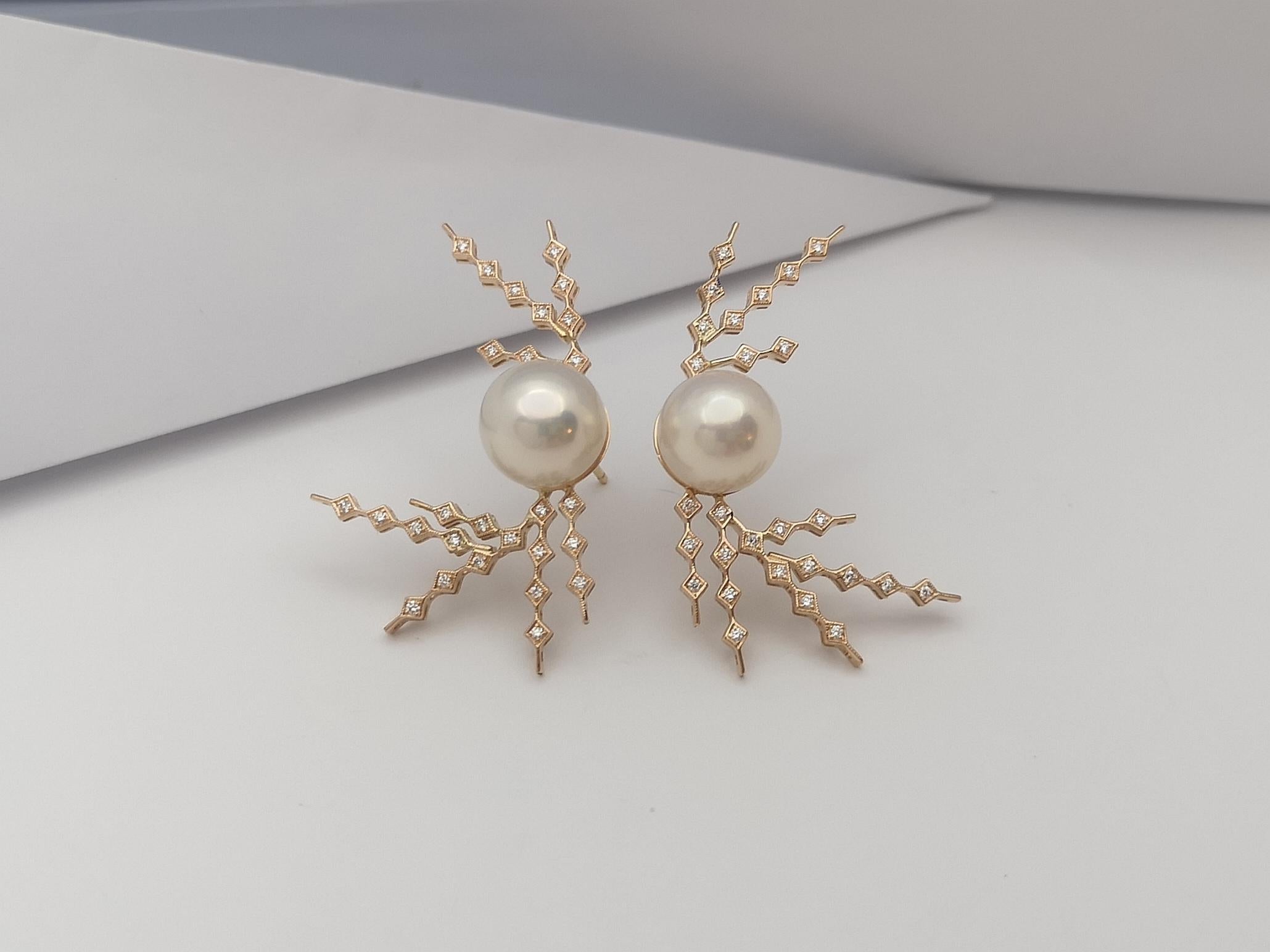 Taille brillant Boucles d'oreilles en or rose 18 carats avec perles et diamants en vente