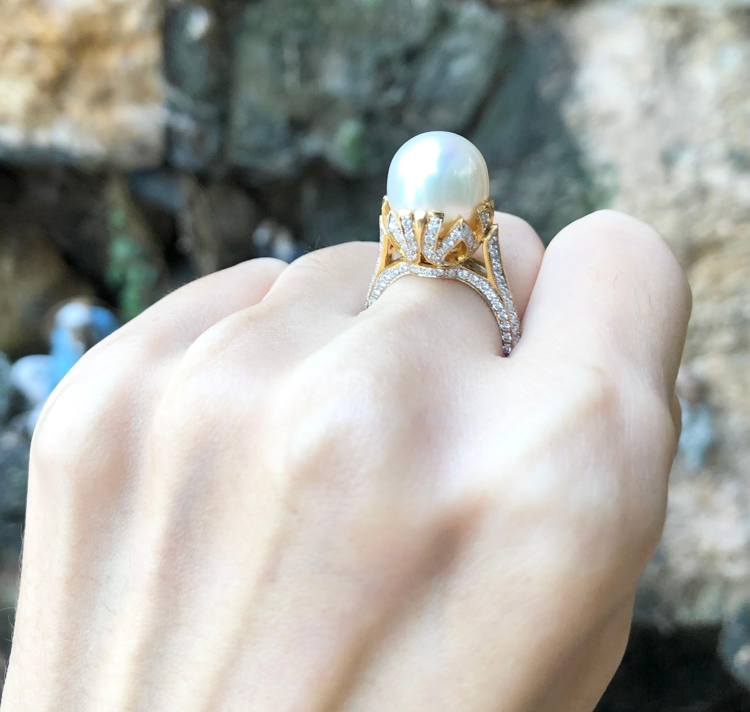 Brilliant Cut Pearl with Diamond Ring set in 18 Karat Gold Settings For Sale