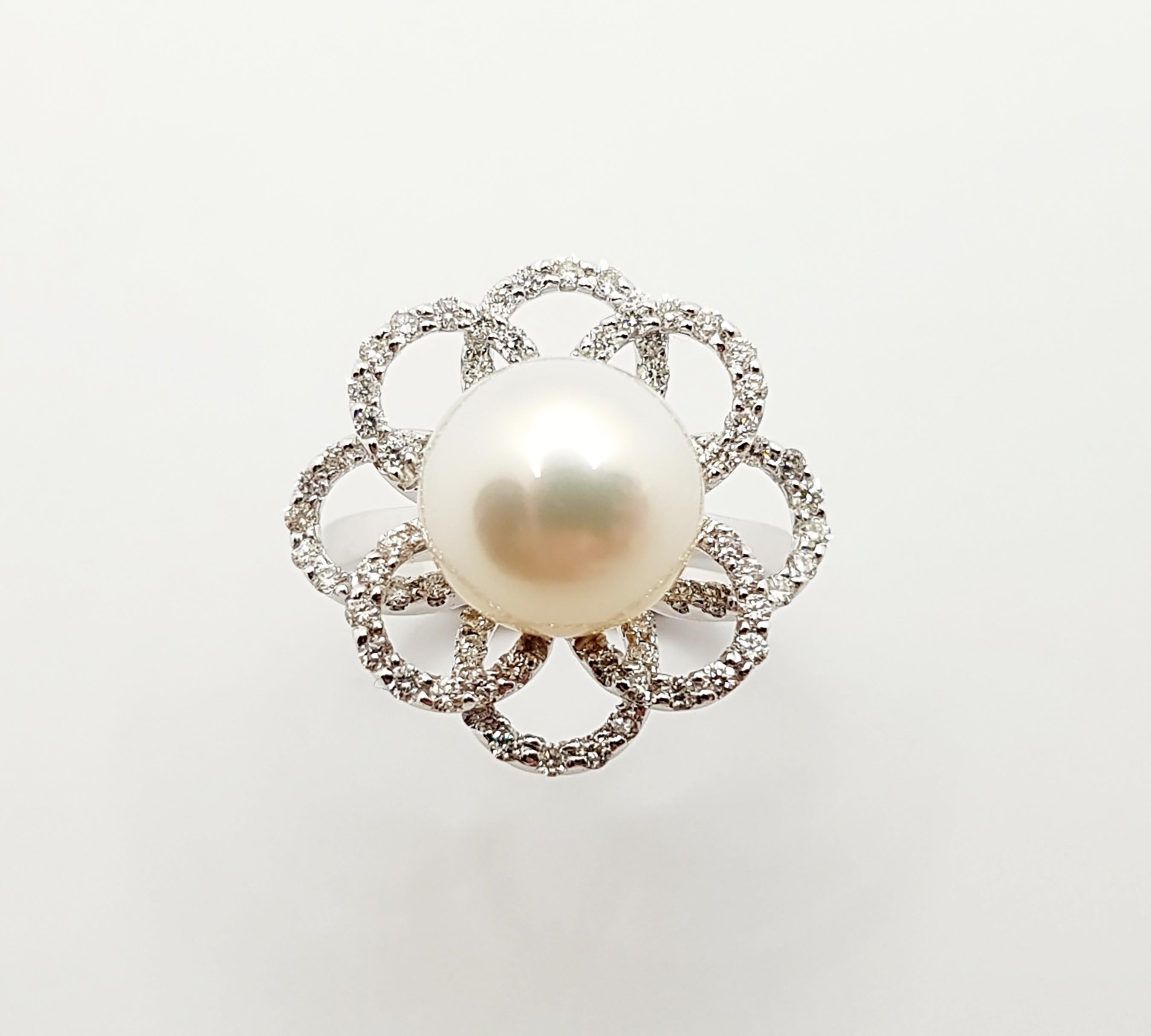 Pearl with Diamond Ring Set in 18 Karat White Gold Settings For Sale 3
