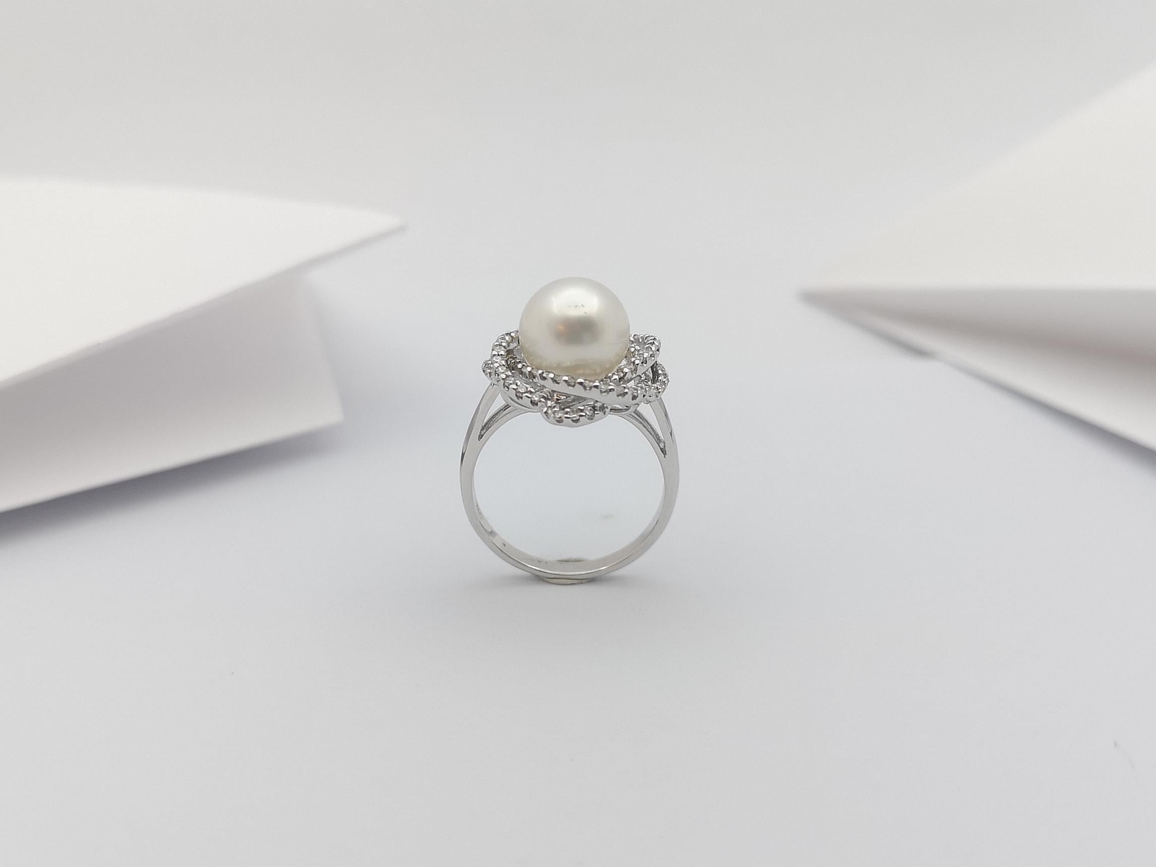 Pearl with Diamond Ring Set in 18 Karat White Gold Settings For Sale 5