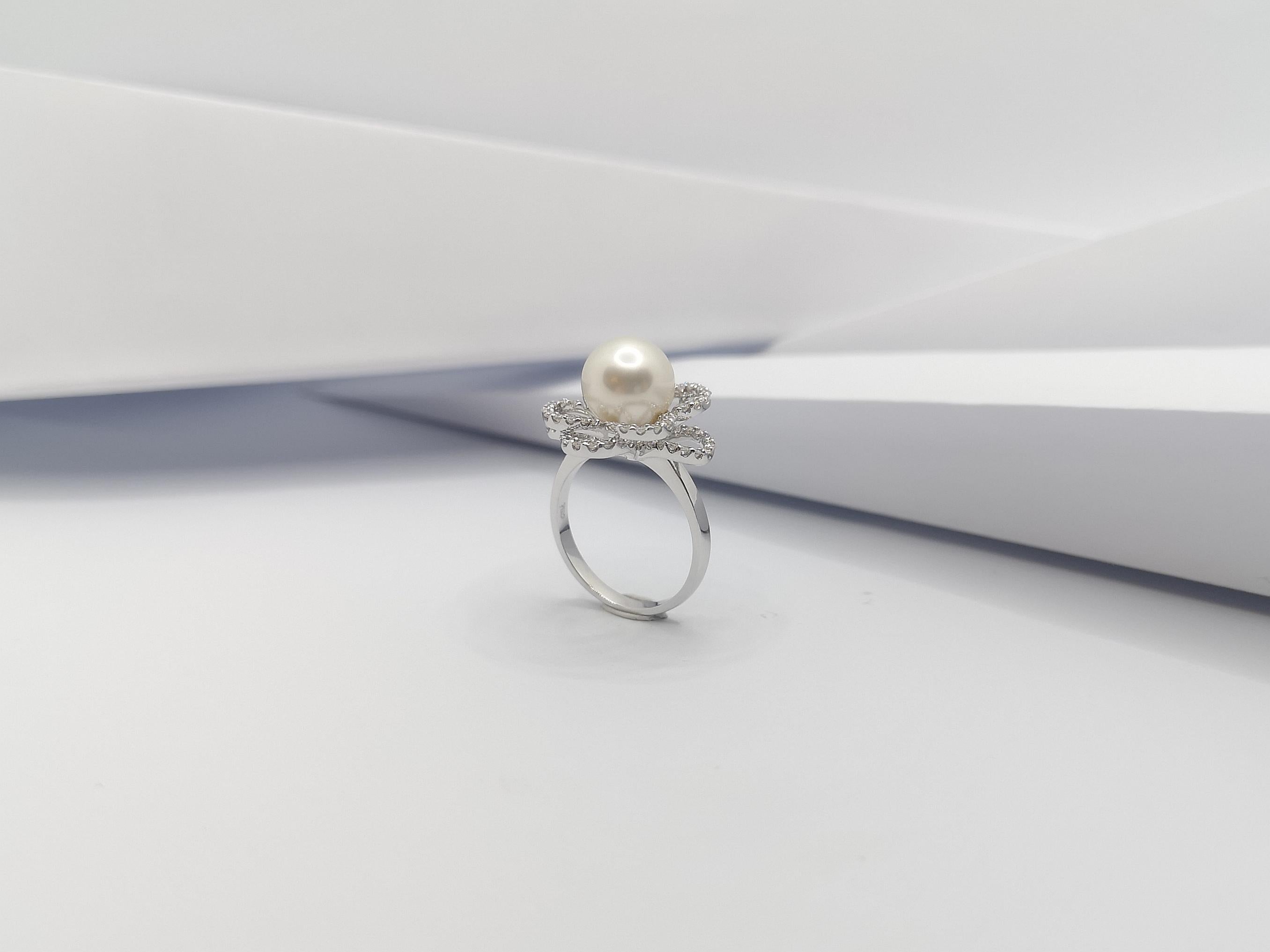 Pearl with Diamond Ring Set in 18 Karat White Gold Settings For Sale 4