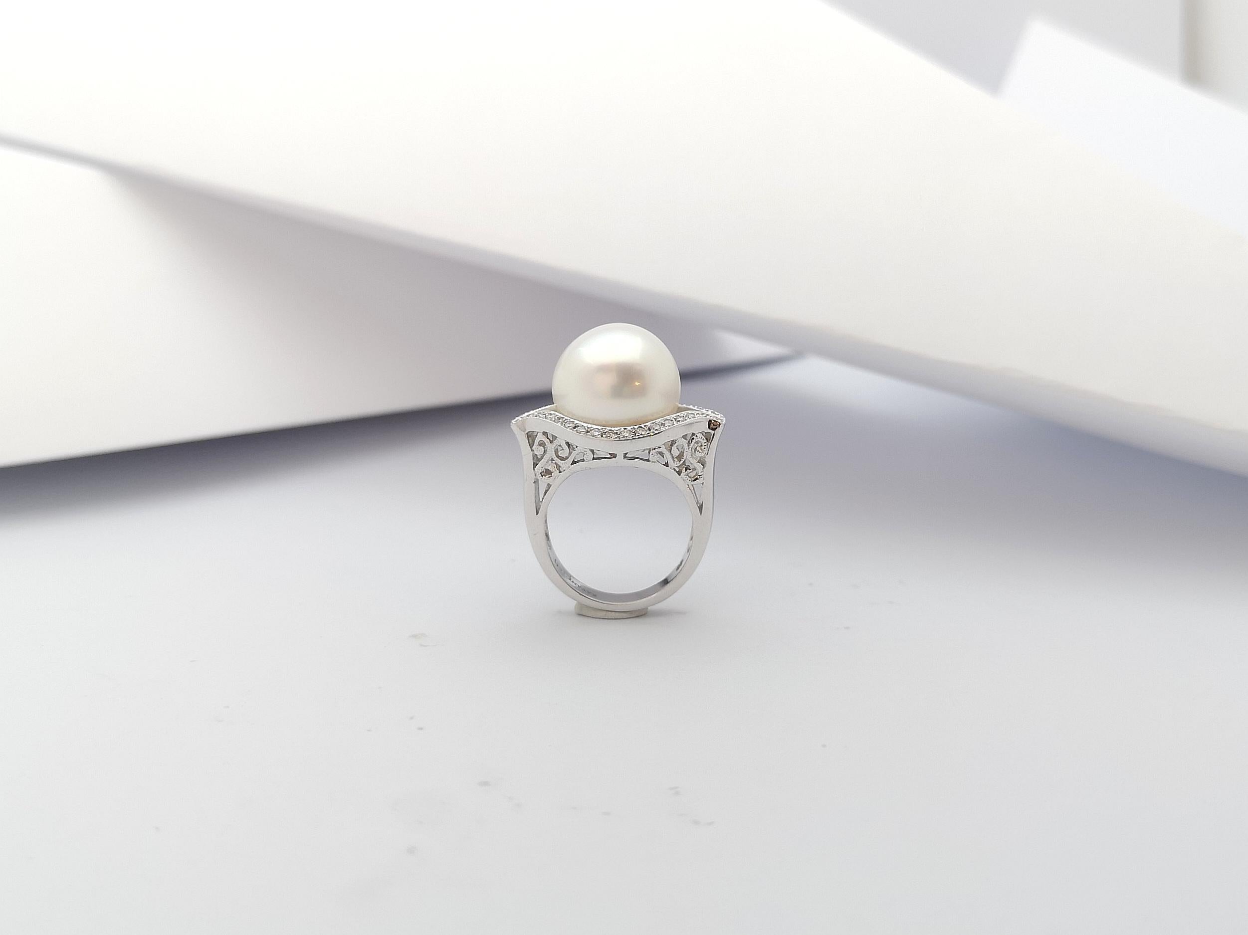 Perle mit Diamantring in 18 Karat Weißgold gefasst im Angebot 8