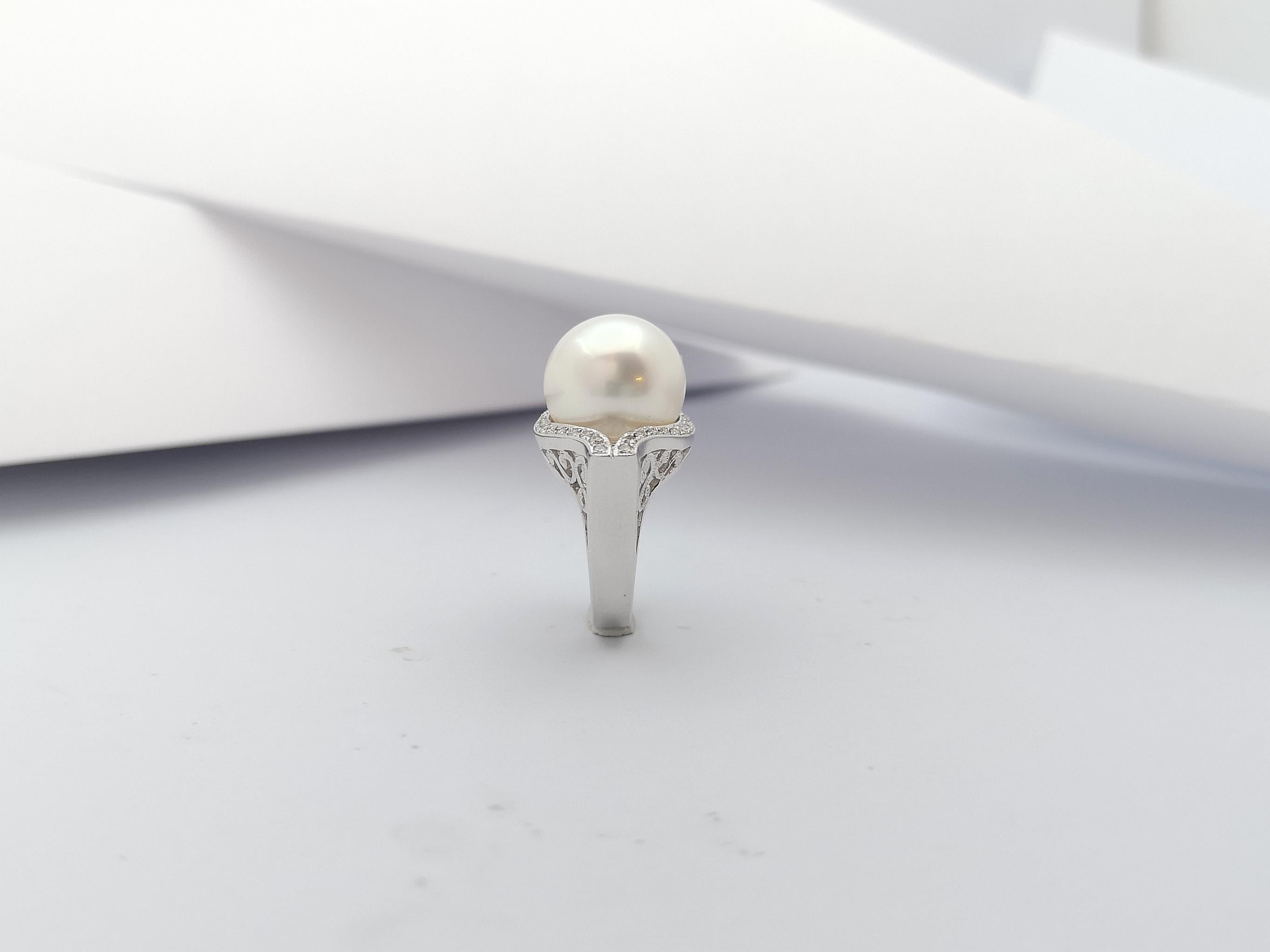 Perle mit Diamantring in 18 Karat Weißgold gefasst im Angebot 13