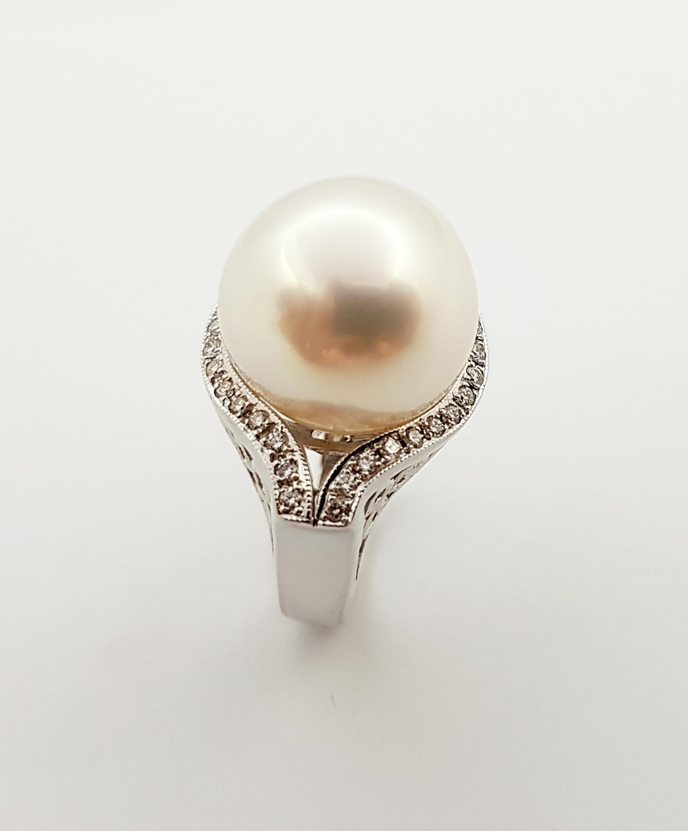 Perle mit Diamantring in 18 Karat Weißgold gefasst im Angebot 3