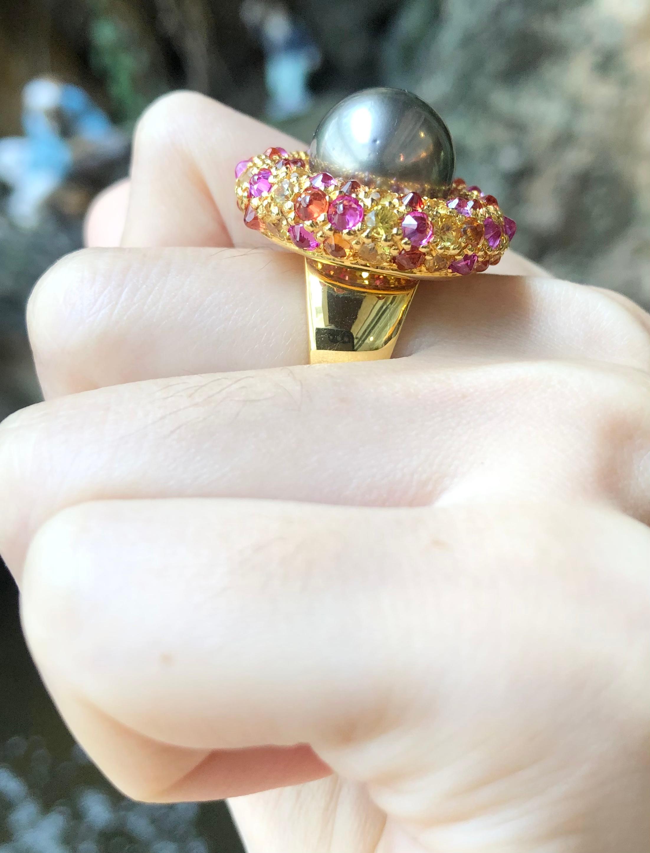 Pearl with Rainbow Color Sapphire 7.75 carats Ring set in 18 Karat Gold Settings

Width:  2.5 cm 
Length: 2.5 cm
Ring Size: 53
Total Weight: 19.87 grams

Pearl: 13.4 mm

