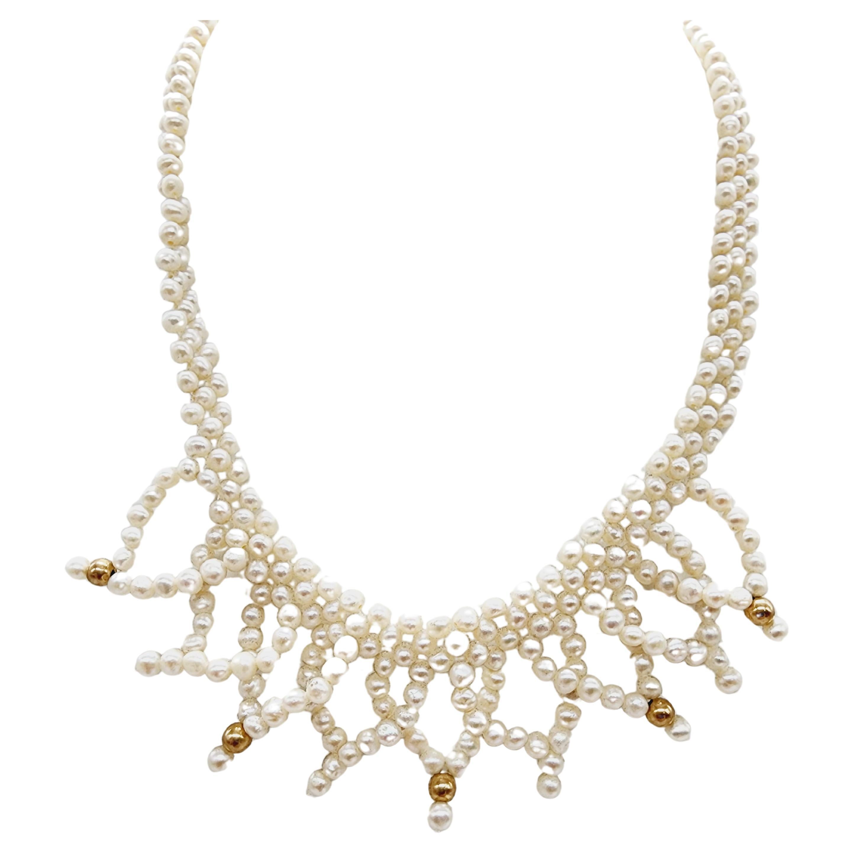 Pearl Necklace 14 Karat Yellow Gold For Sale at 1stDibs