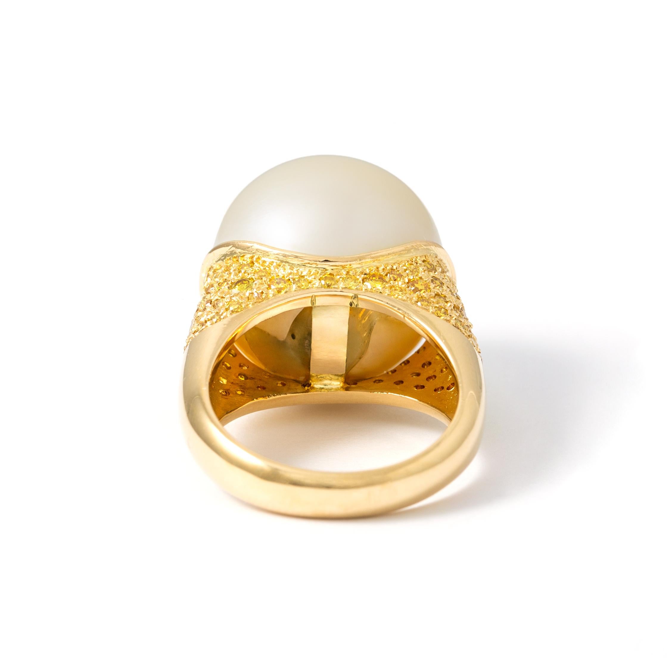 Contemporary Pearl Yellow Gold Ring For Sale