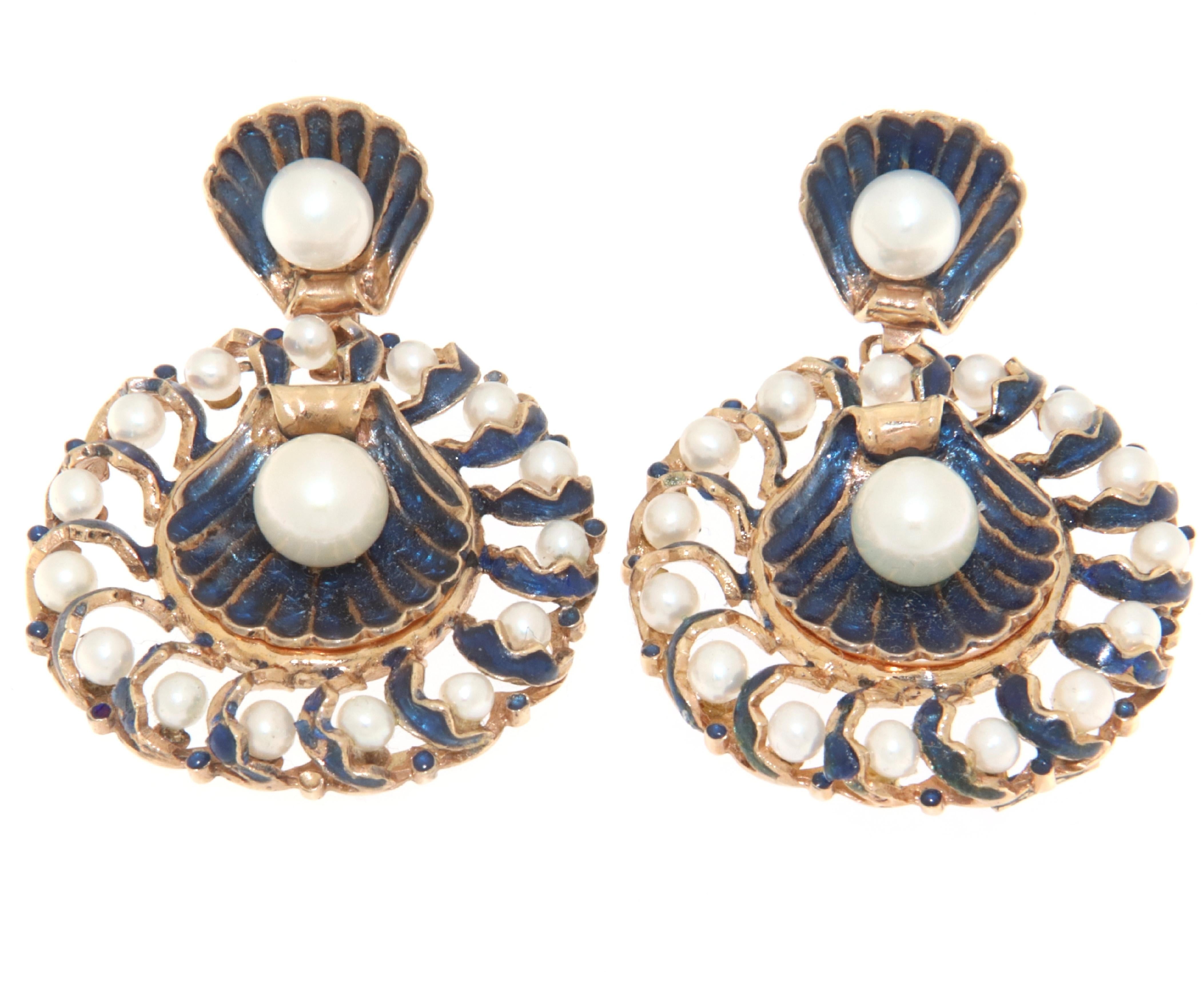 Women's or Men's Pearls 14 Karat Yellow Gold Stud Earrings For Sale