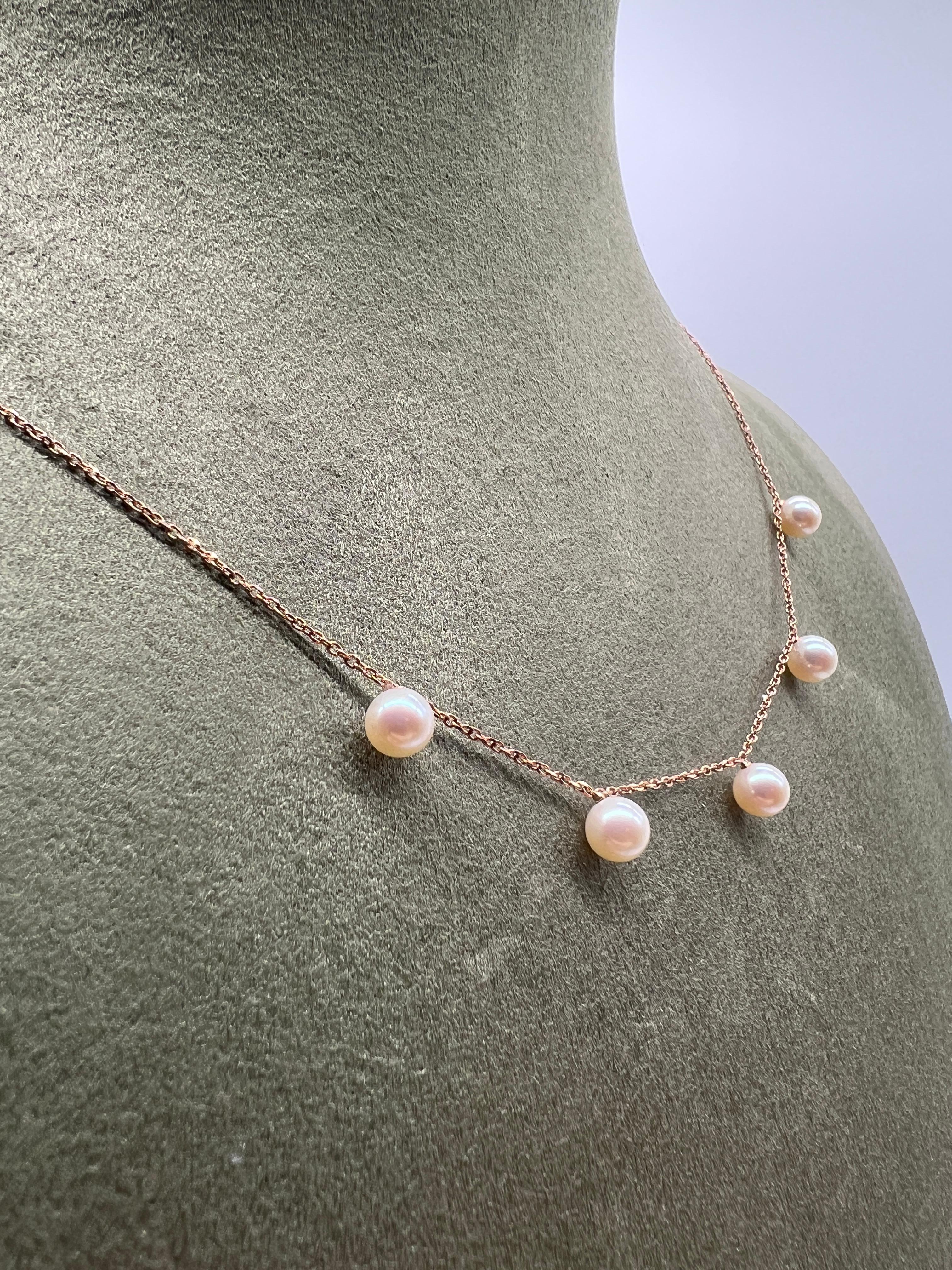 Women's Pearls Cultures Rose Gold 18 Carats Necklace For Sale