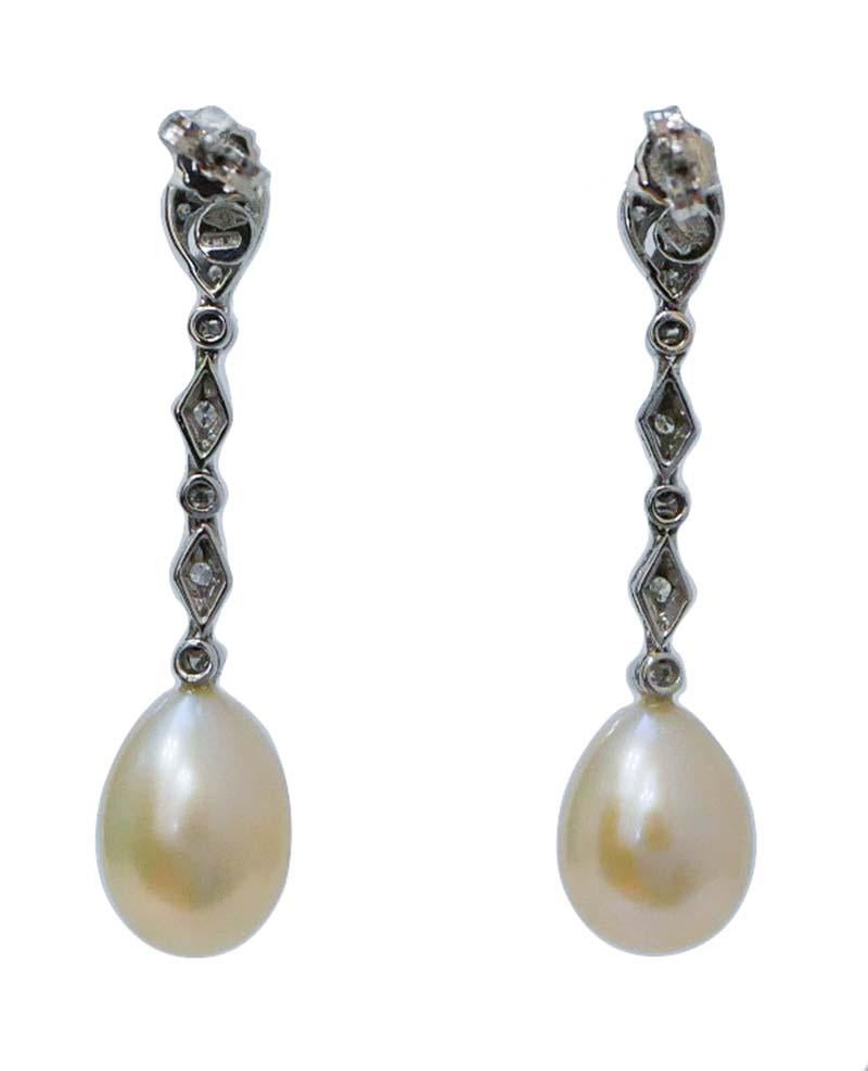 Pearls, Diamonds, 14 Karat White Gold Earrings. Retro en venta