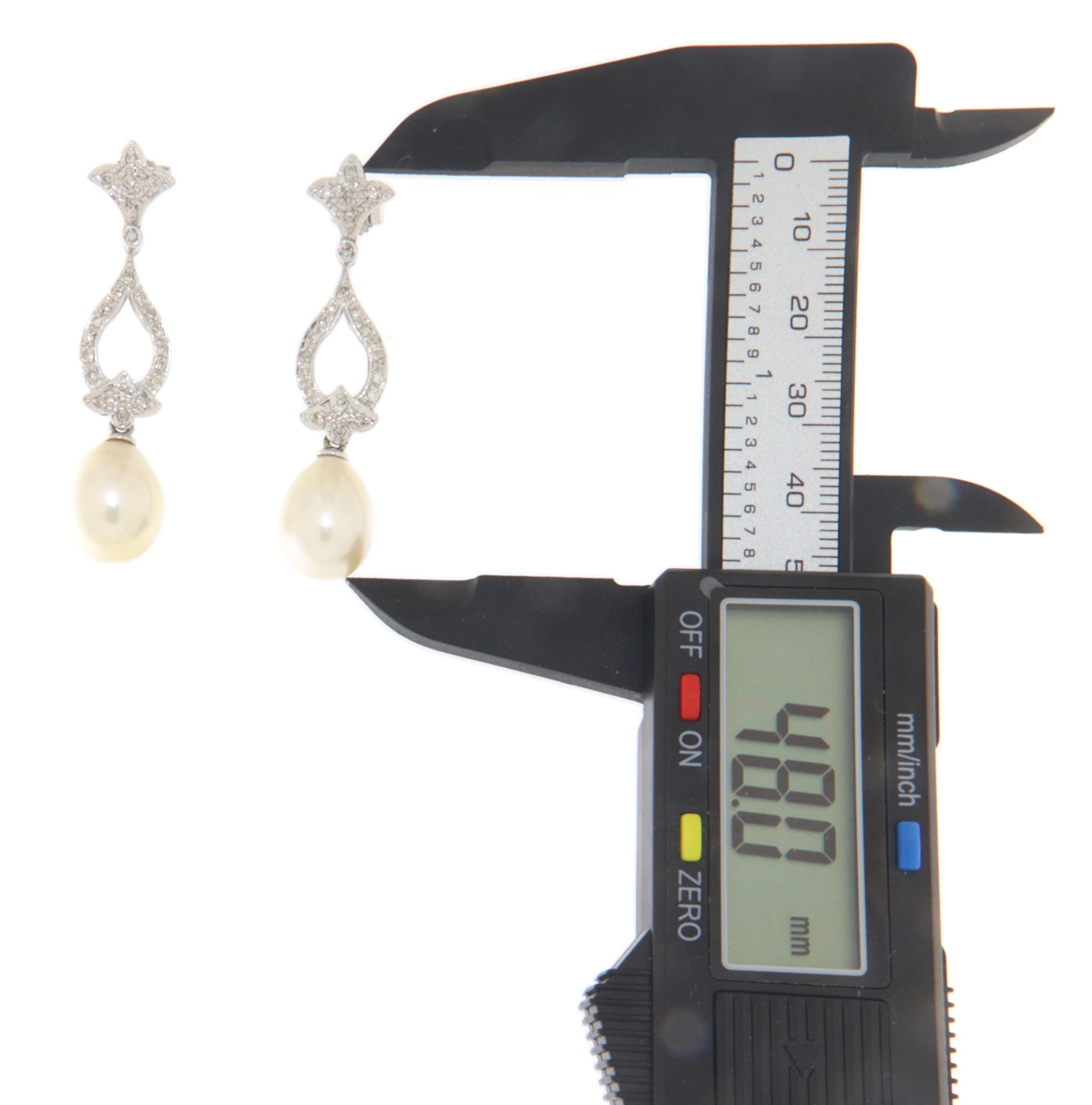 Women's Pearls Diamonds 18 Karat White Gold Drop Earrings For Sale