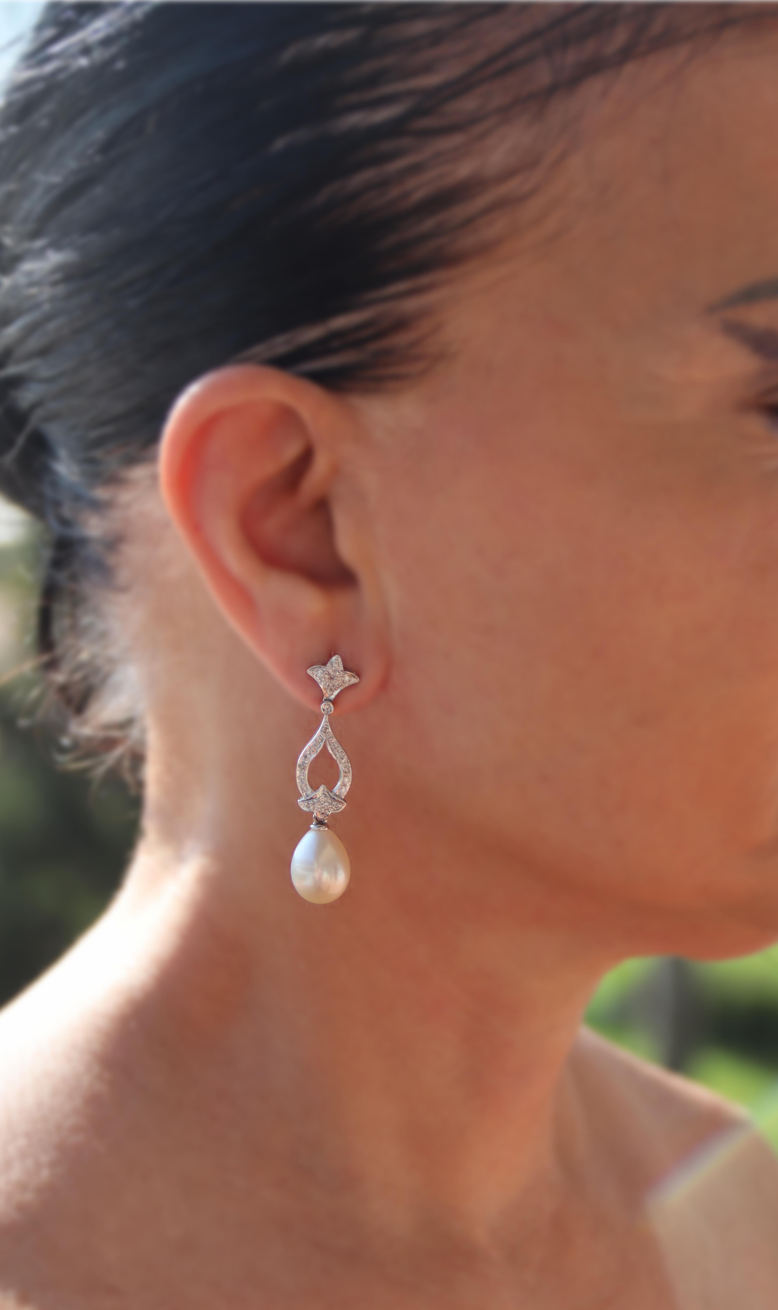Pearls Diamonds 18 Karat White Gold Drop Earrings For Sale 1