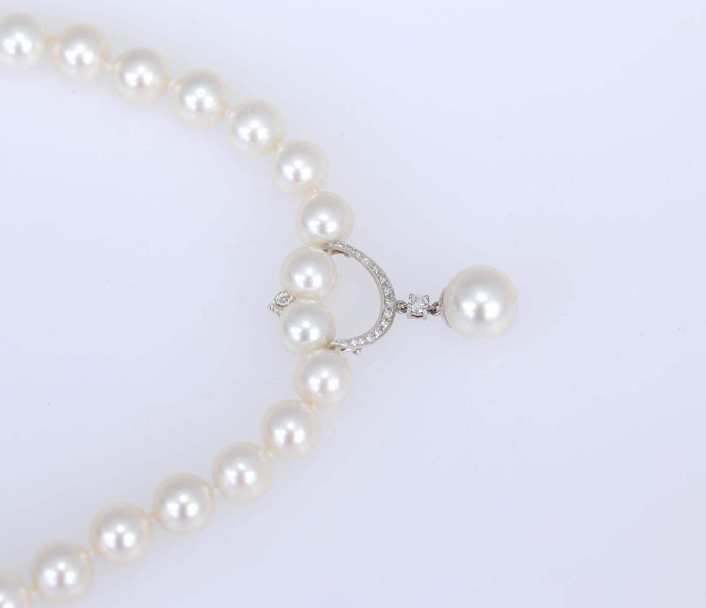Women's Pearls Diamonds 2.5 Carat Necklace AAA Quality, 2020 For Sale