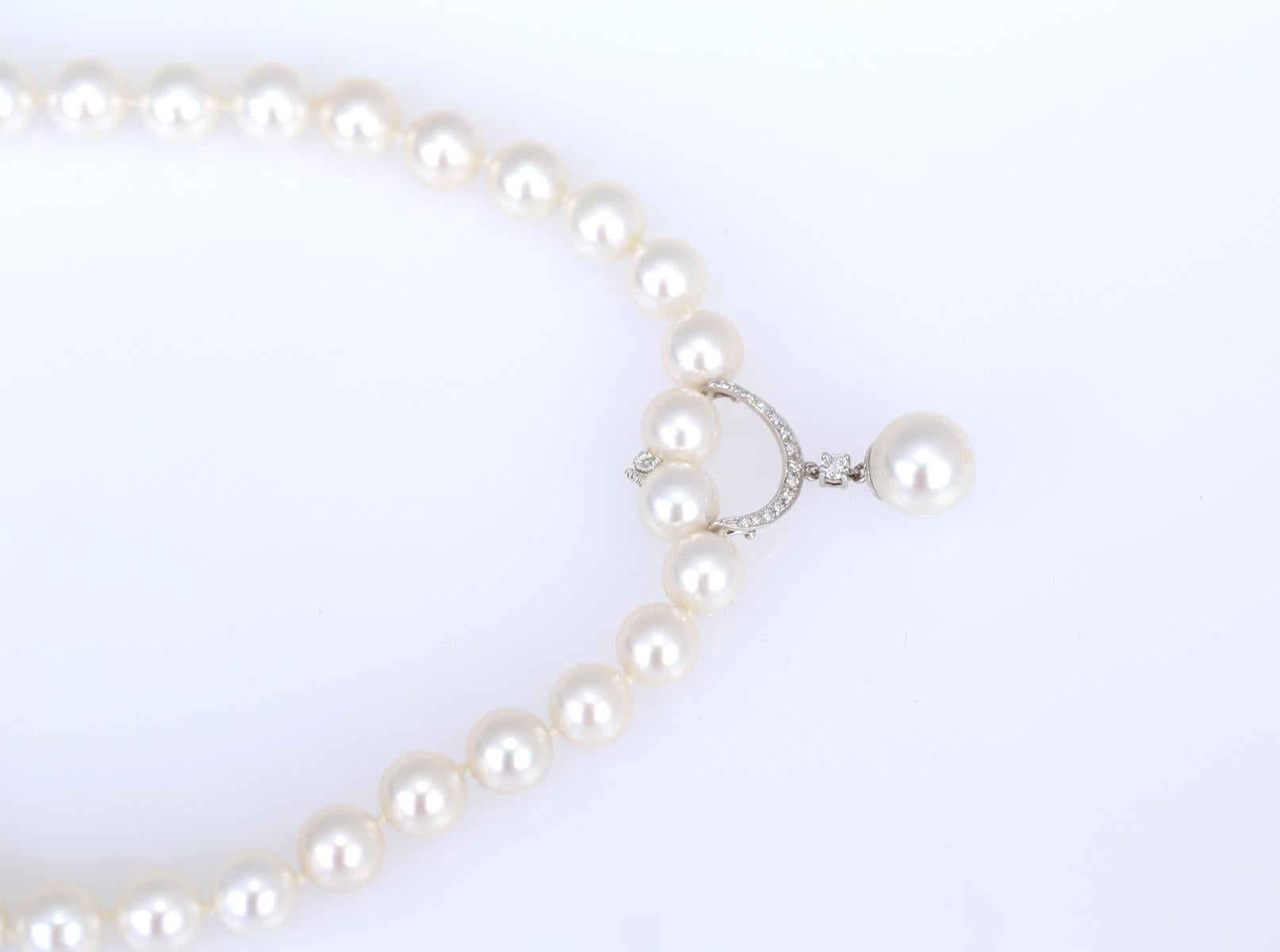 Pearls Diamonds 2.5 Carat Necklace AAA Quality, 2020 For Sale 1