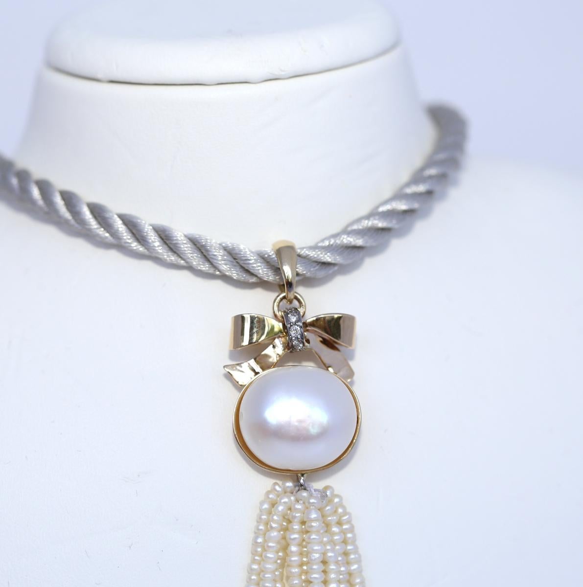 Pearls Diamonds Golden Bow Necklace Pendant, 1980 In Good Condition In Herzelia, Tel Aviv