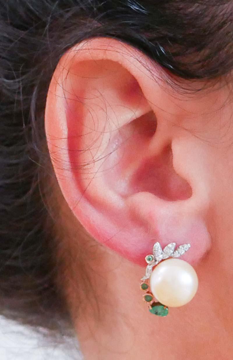 Pearls, Emeralds, Diamonds, 14 Karat Rose Gold Earrings. In Good Condition In Marcianise, Marcianise (CE)