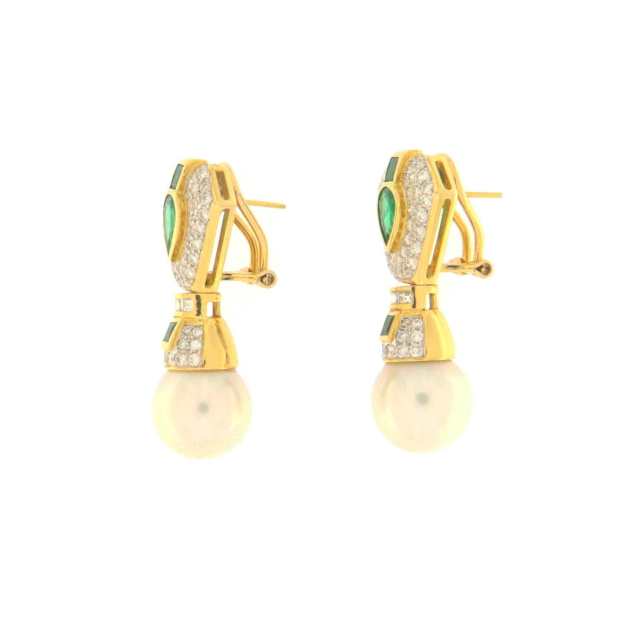 Brilliant Cut Pearls Emeralds Diamonds 18 Karat Yellow Gold Drop Earrings For Sale