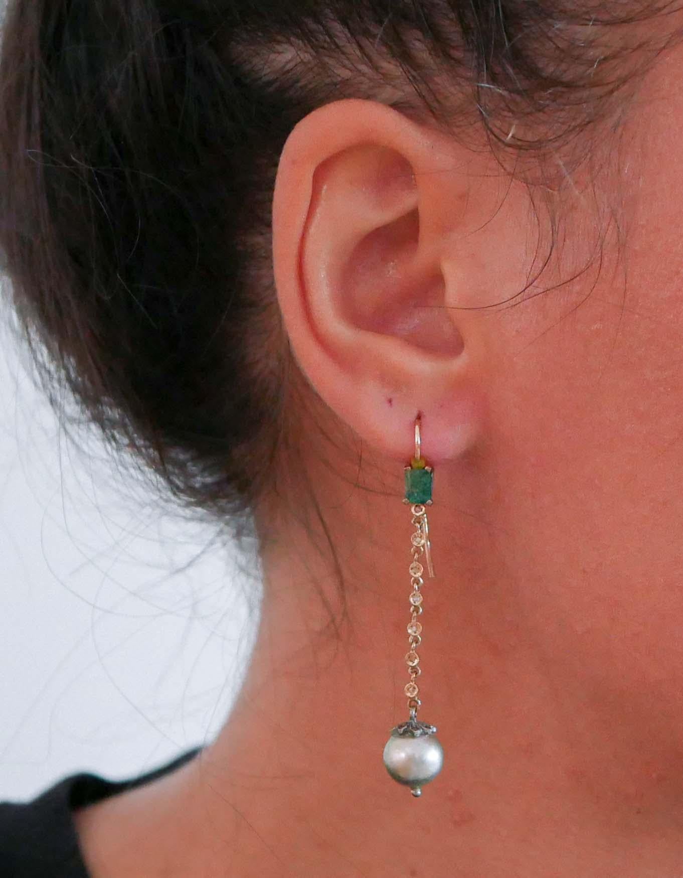 Pearls, Emeralds, Diamonds, Rose Gold and Silver Dangle Earrings. In Good Condition For Sale In Marcianise, Marcianise (CE)