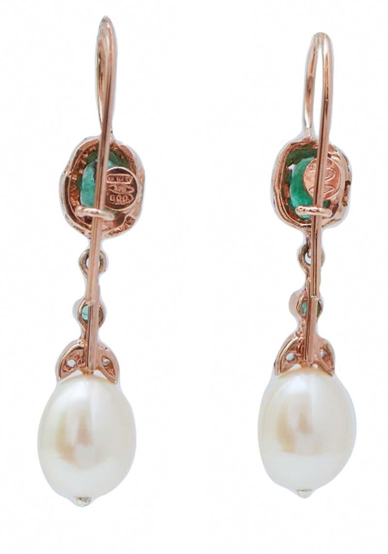 Rétro Boucles d'oreilles en argent, perles, émeraudes et diamants. en vente